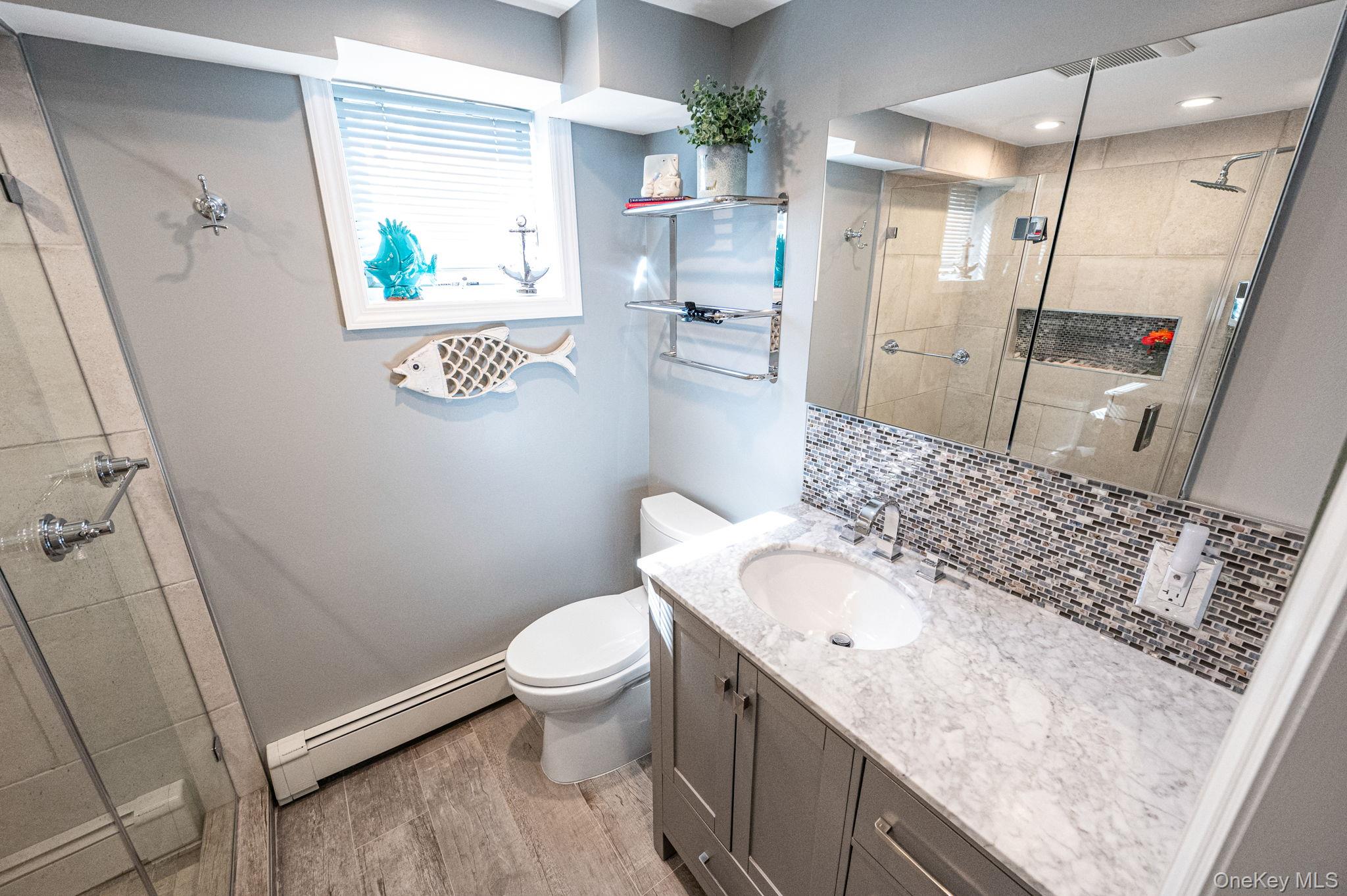 16 Dexter Lane, Kings Park, NY 11754