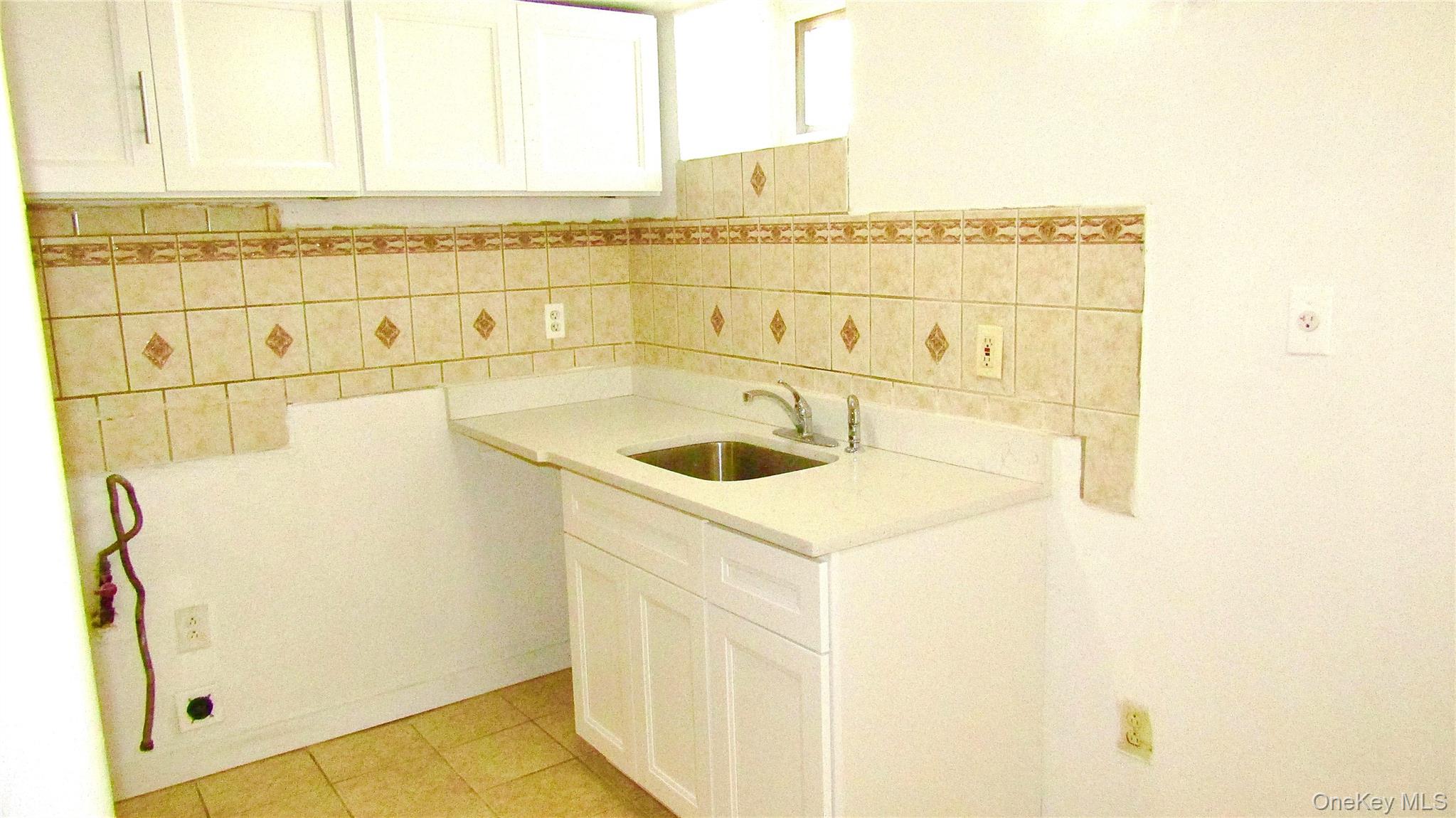 10411 200th Street, Saint Albans, NY 11412