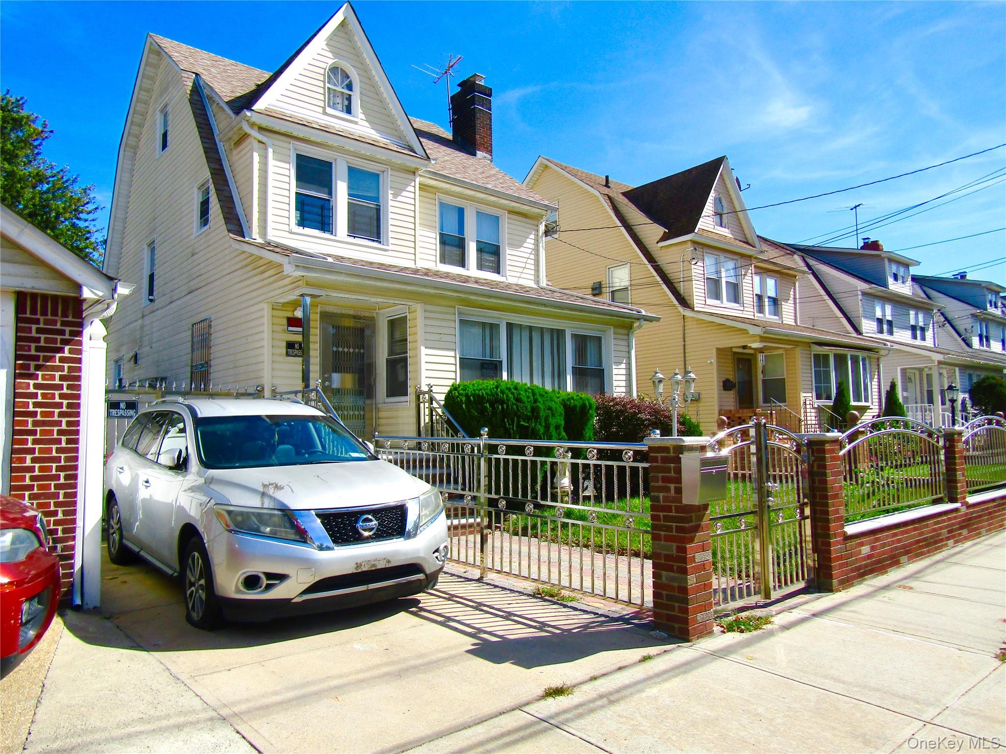 10411 200th Street, Saint Albans, NY 11412