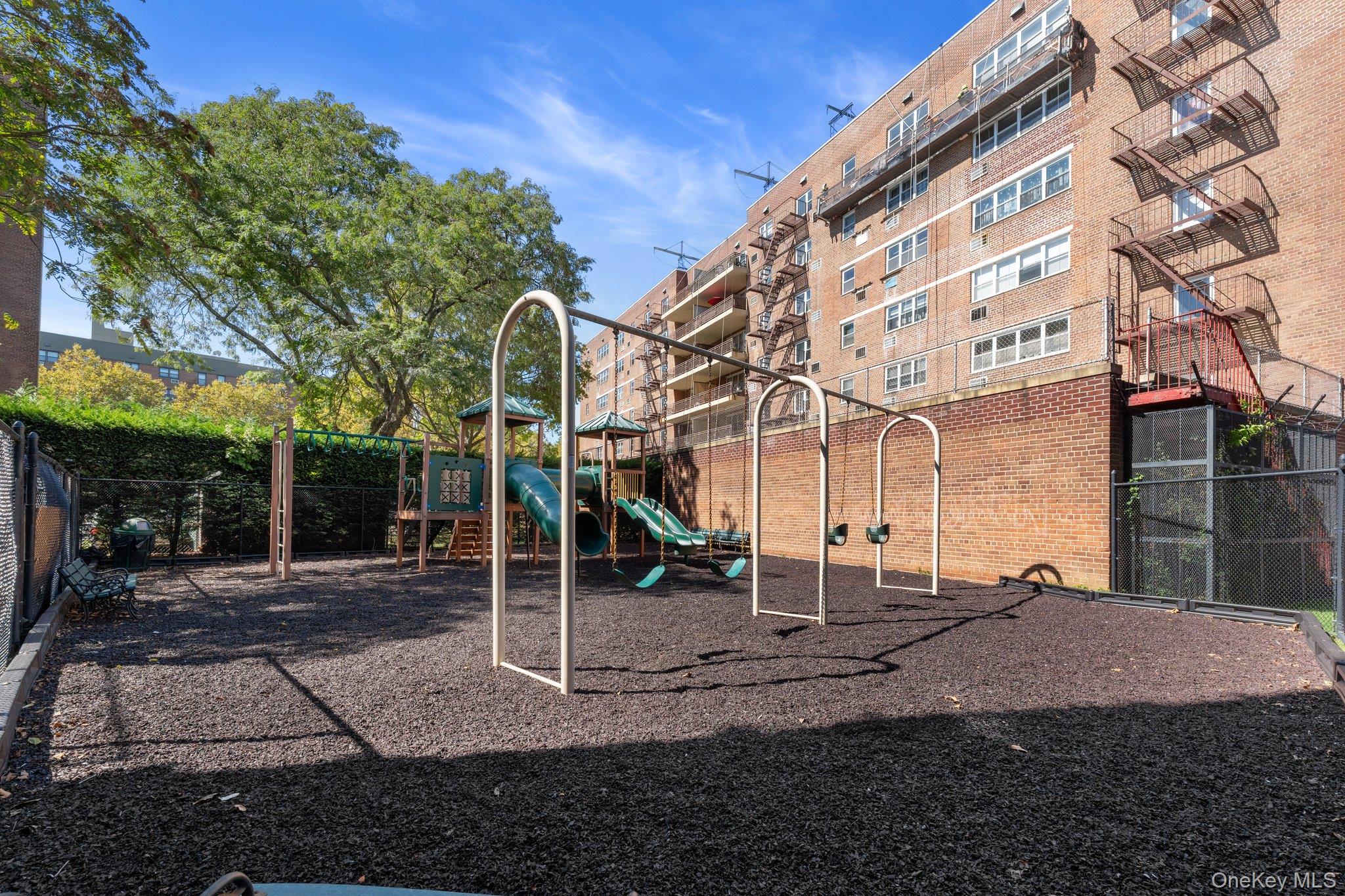 88-25 155 Avenue # 2B, Howard Beach, NY 11414