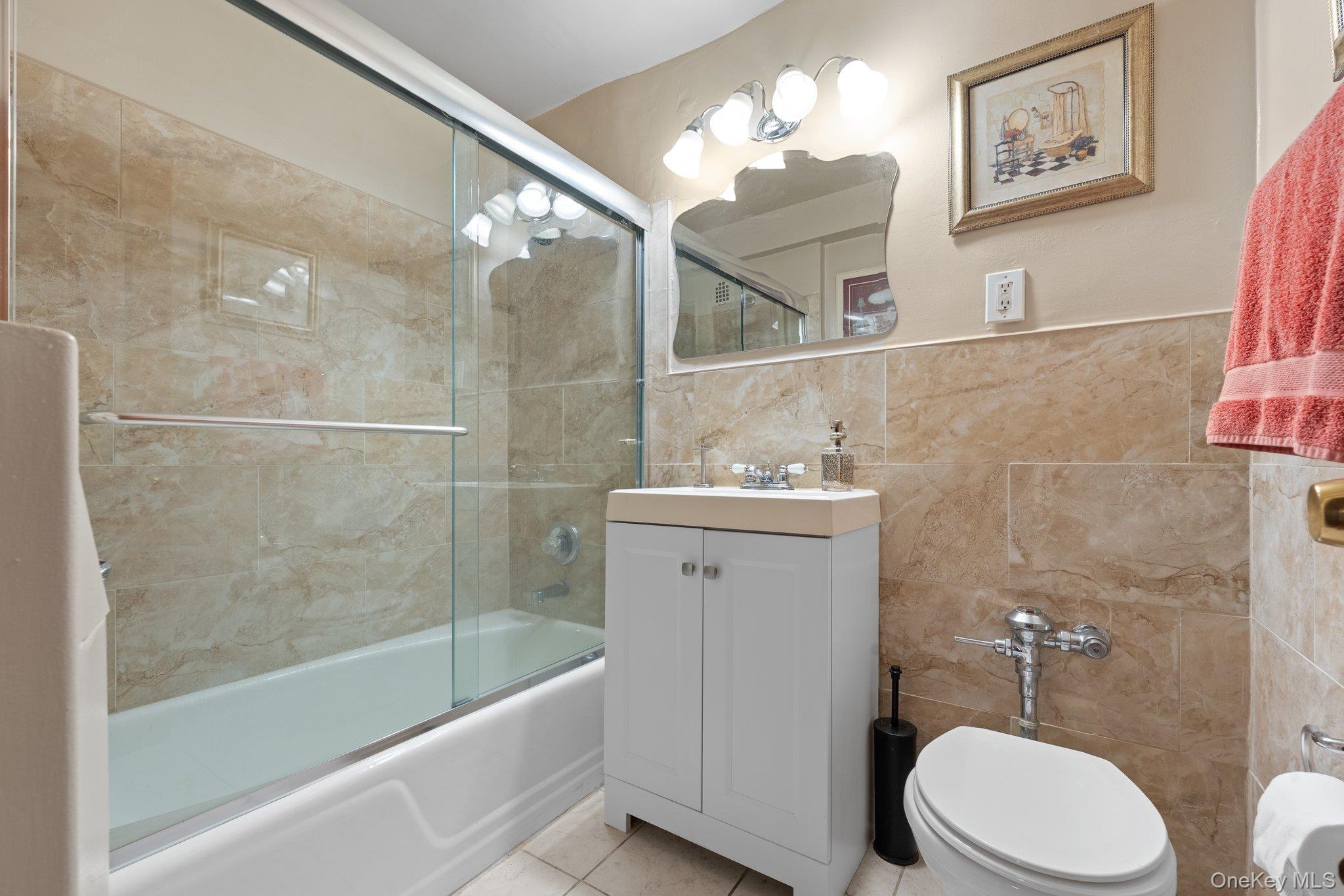 88-25 155 Avenue # 2B, Howard Beach, NY 11414