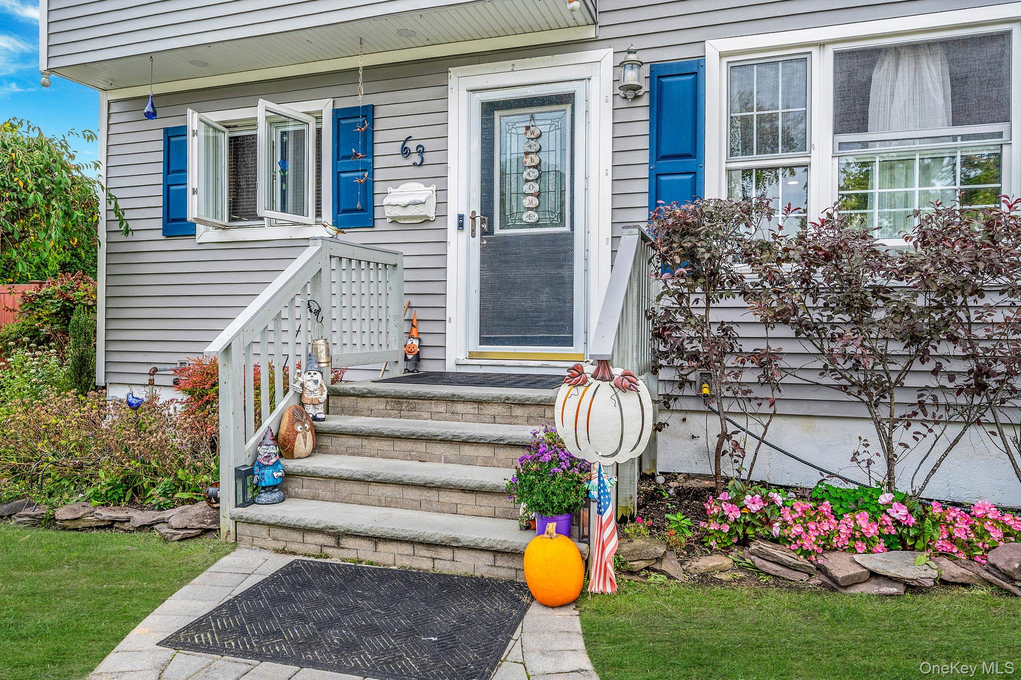 63 Sherwood Drive, East Islip, NY 11730