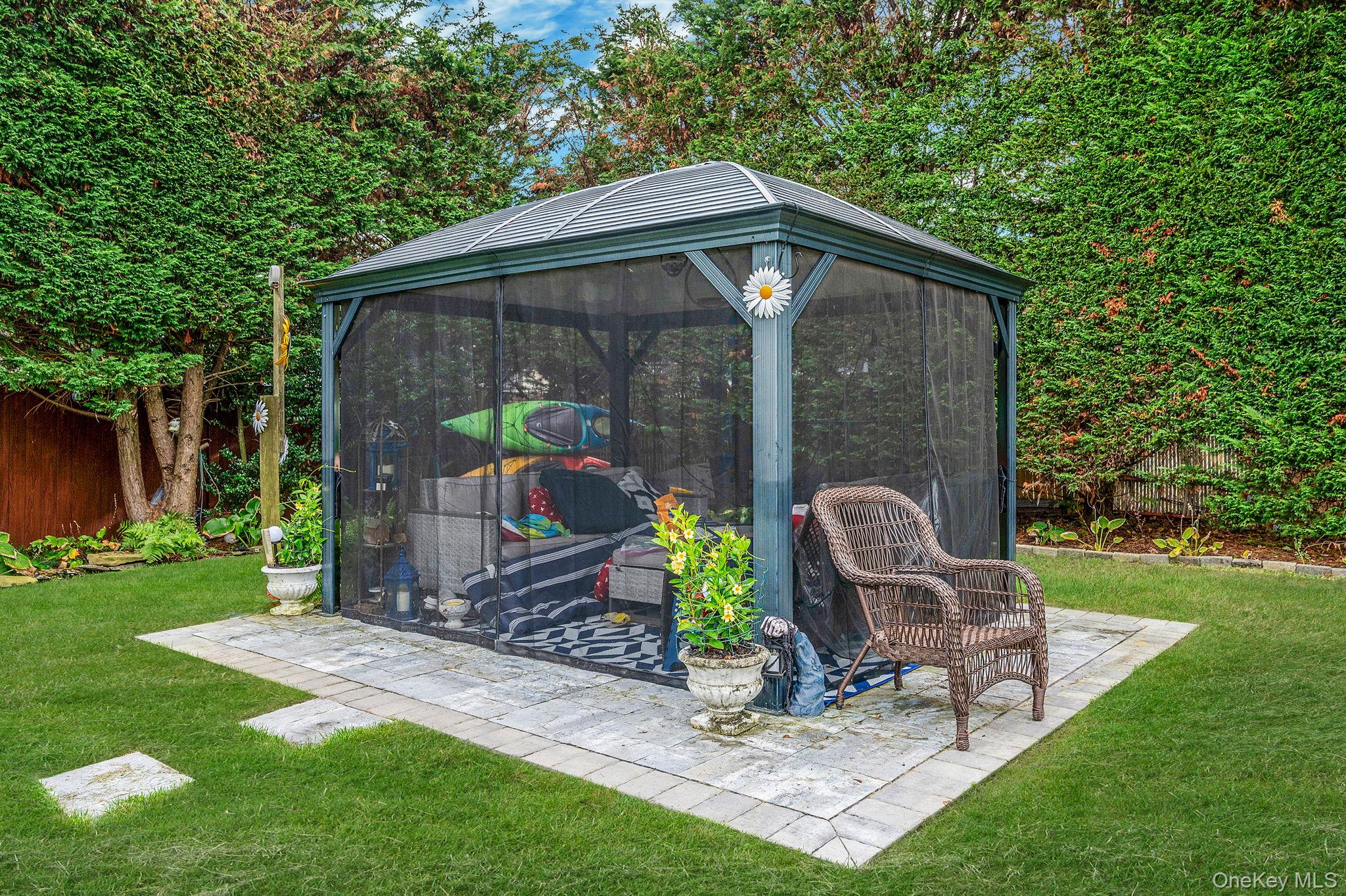 63 Sherwood Drive, East Islip, NY 11730