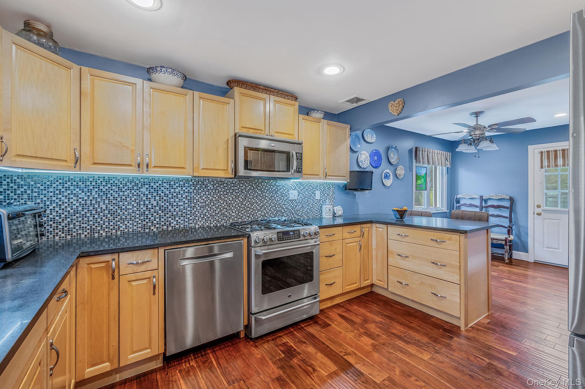 63 Sherwood Drive, East Islip, NY 11730