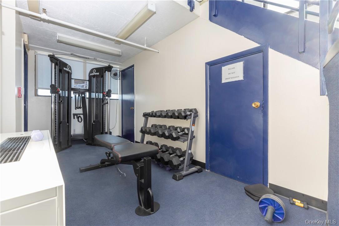 10 Cottage Place # 4F, White Plains, NY 10601