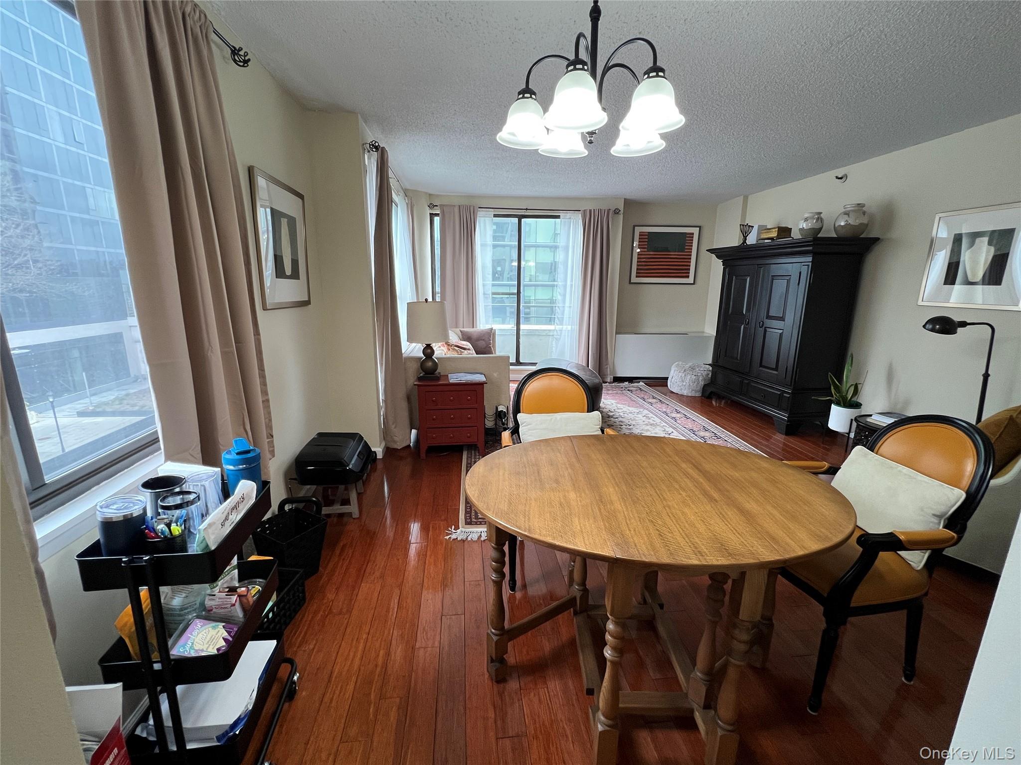 10 Cottage Place # 4F, White Plains, NY 10601