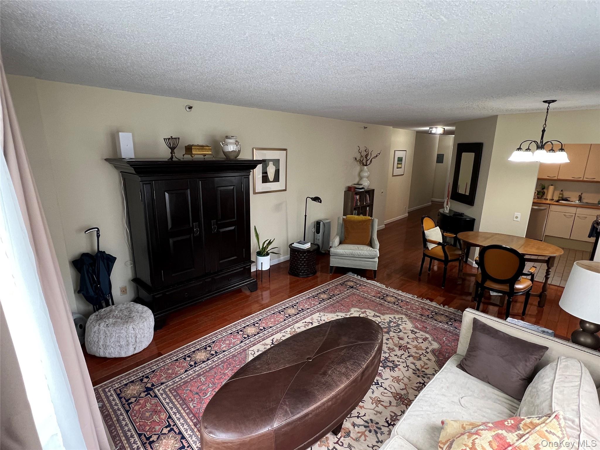 10 Cottage Place # 4F, White Plains, NY 10601