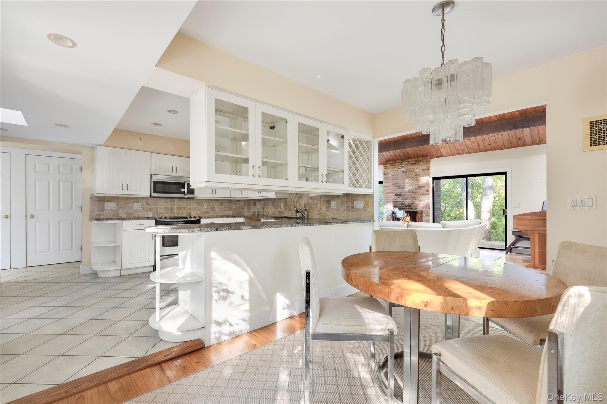 251 Town Lane, Amagansett, NY 11930