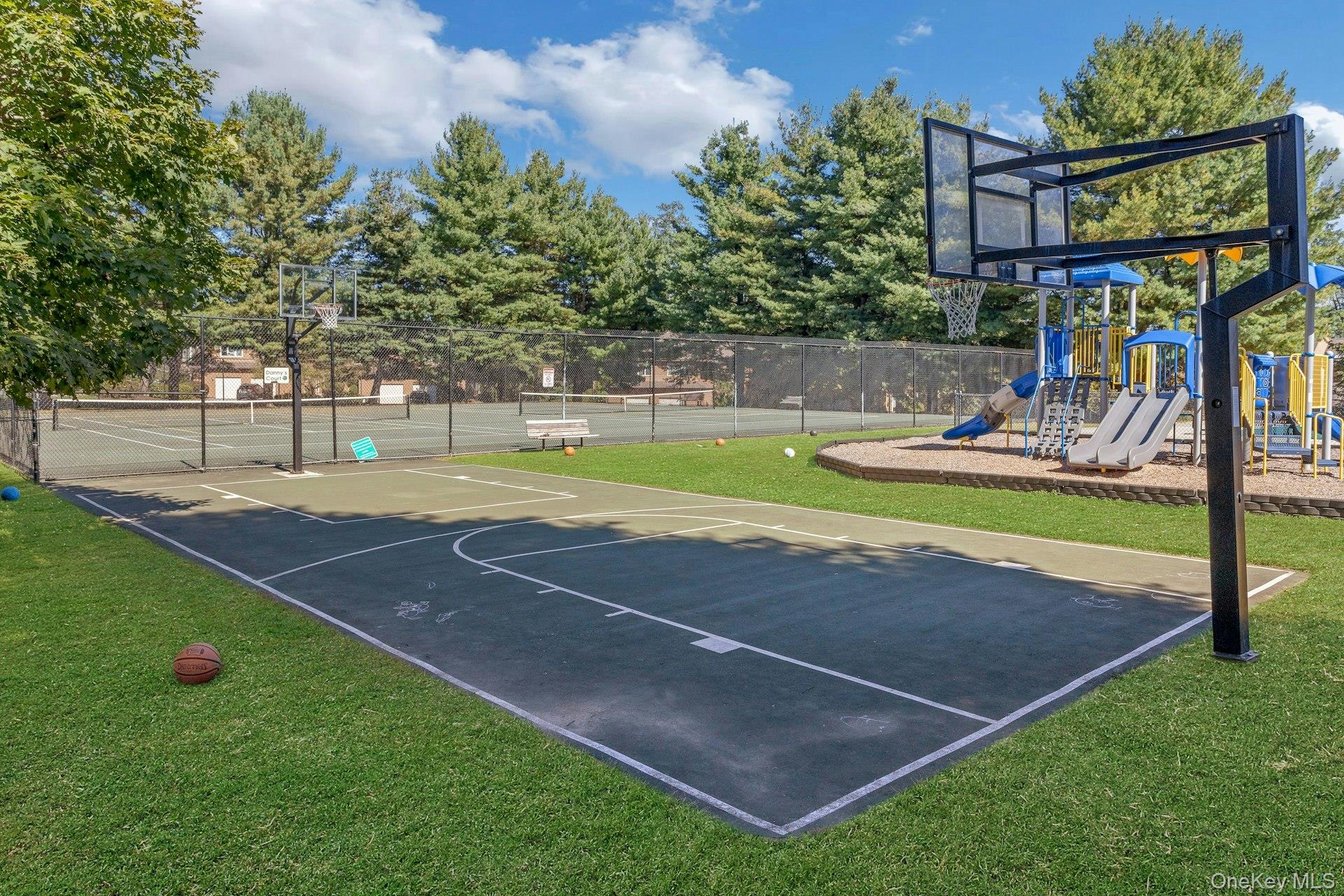 13 Acorn Lane, Yorktown Heights, NY 10598