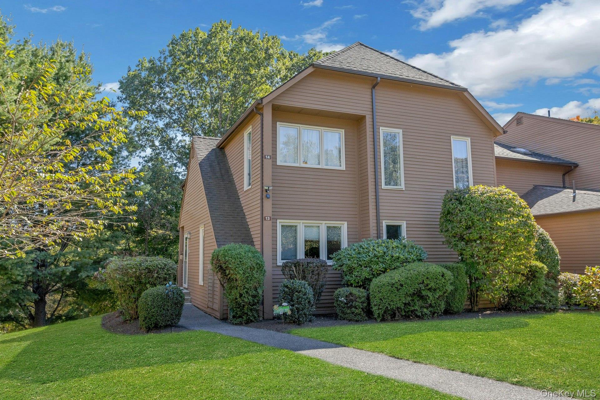 13 Acorn Lane, Yorktown Heights, NY 10598
