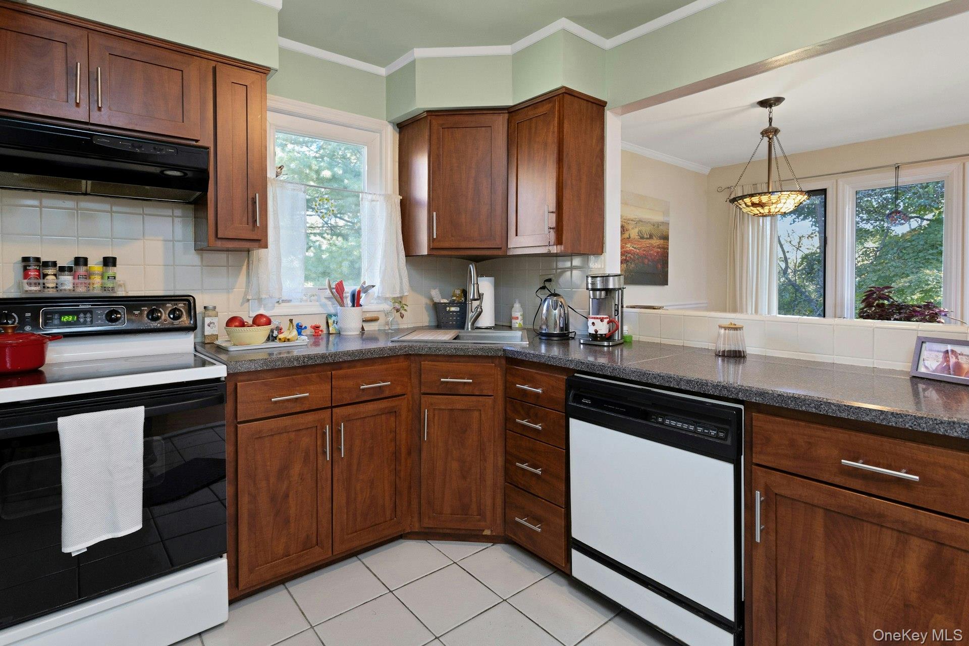 13 Acorn Lane, Yorktown Heights, NY 10598