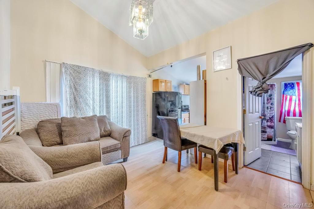 36 Farrington Avenue, Bay Shore, NY 11706