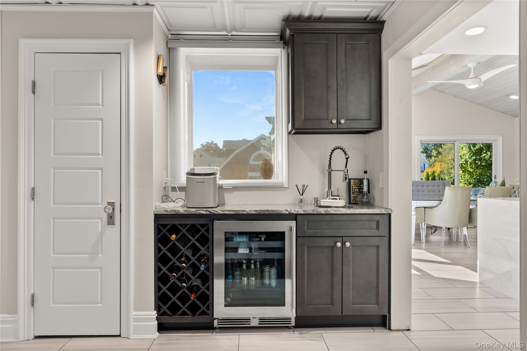 28 S Montgomery Avenue, Bay Shore, NY 11706