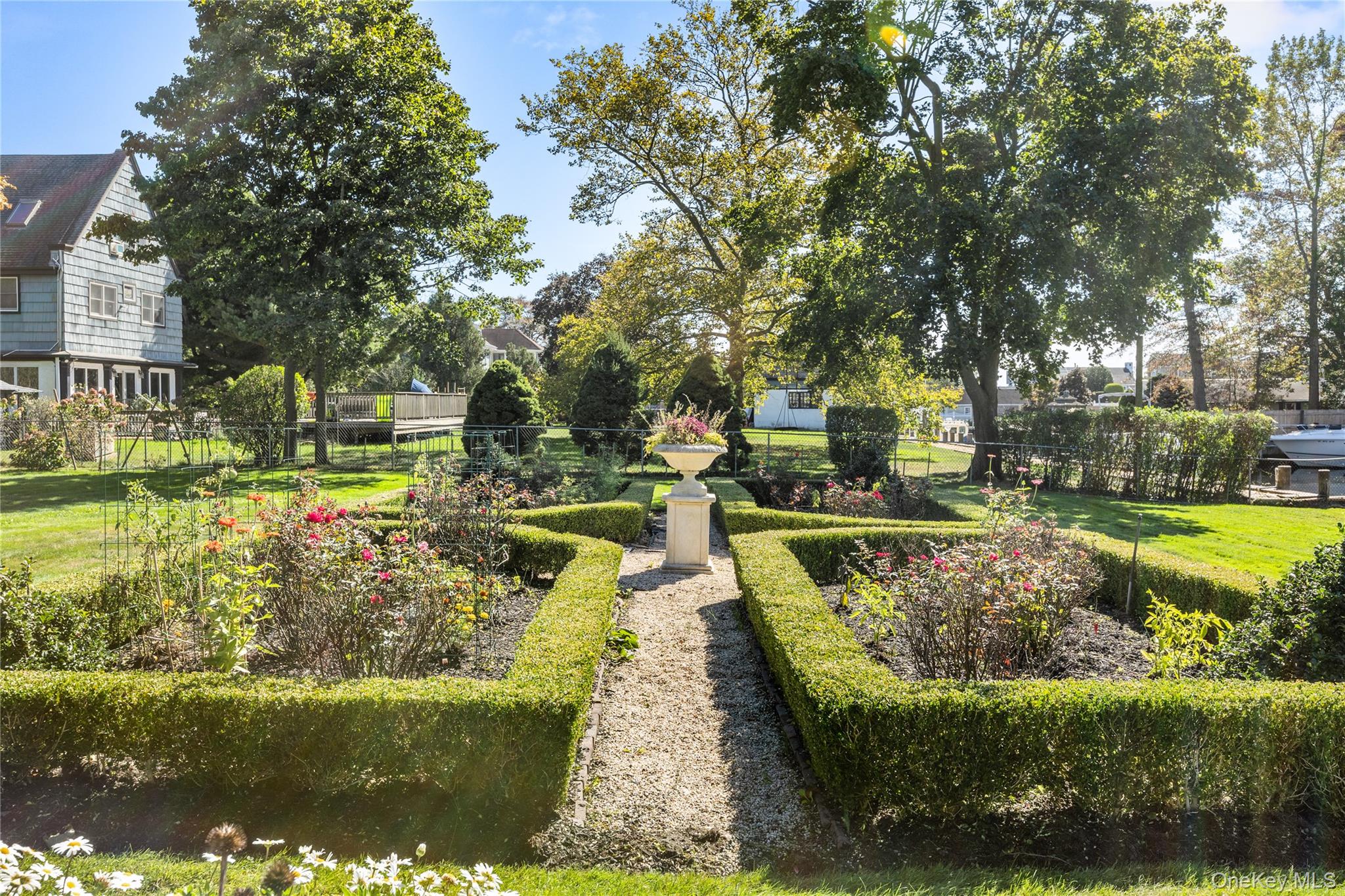 28 S Montgomery Avenue, Bay Shore, NY 11706