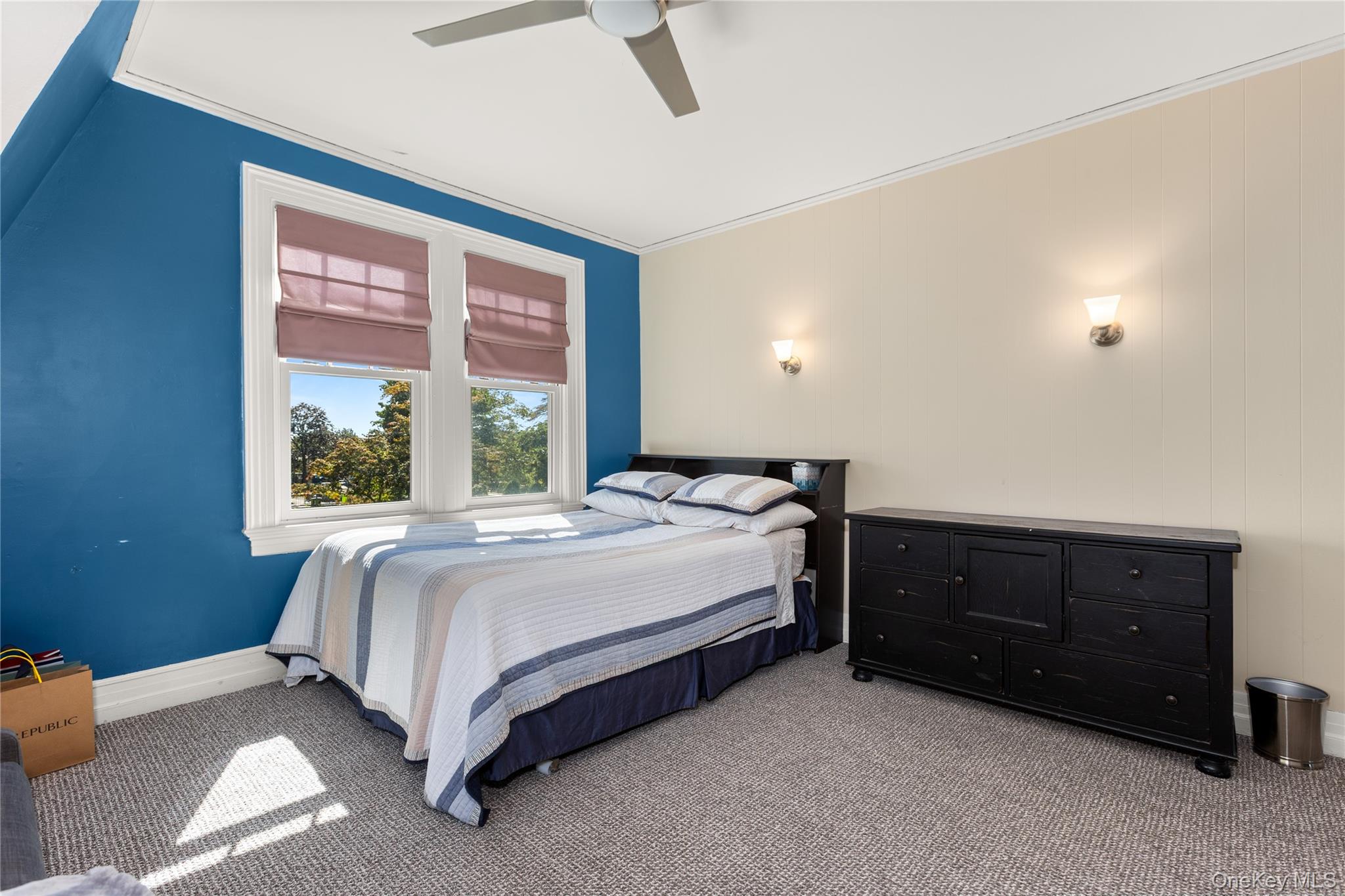 28 S Montgomery Avenue, Bay Shore, NY 11706