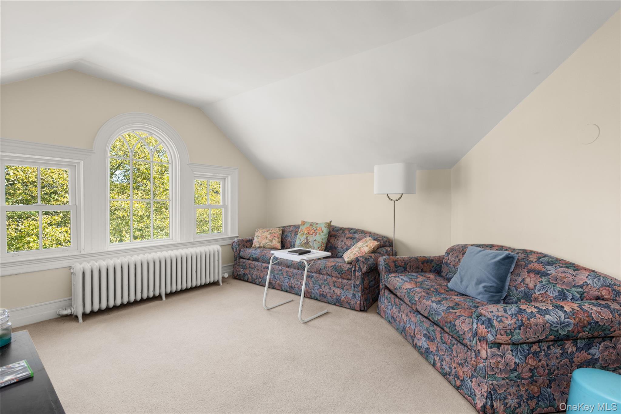 28 S Montgomery Avenue, Bay Shore, NY 11706