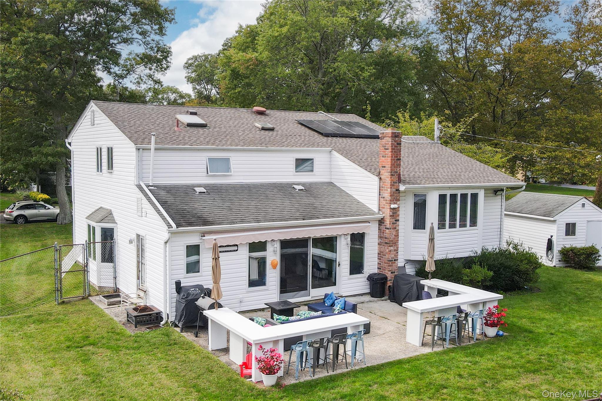 5 Canterbury Drive, Coram, NY 11727