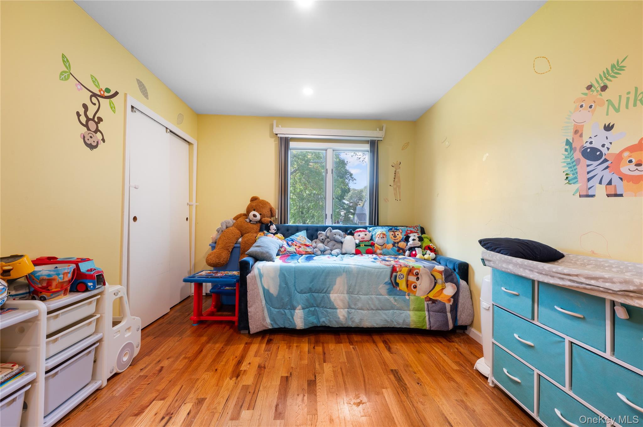 5 Canterbury Drive, Coram, NY 11727