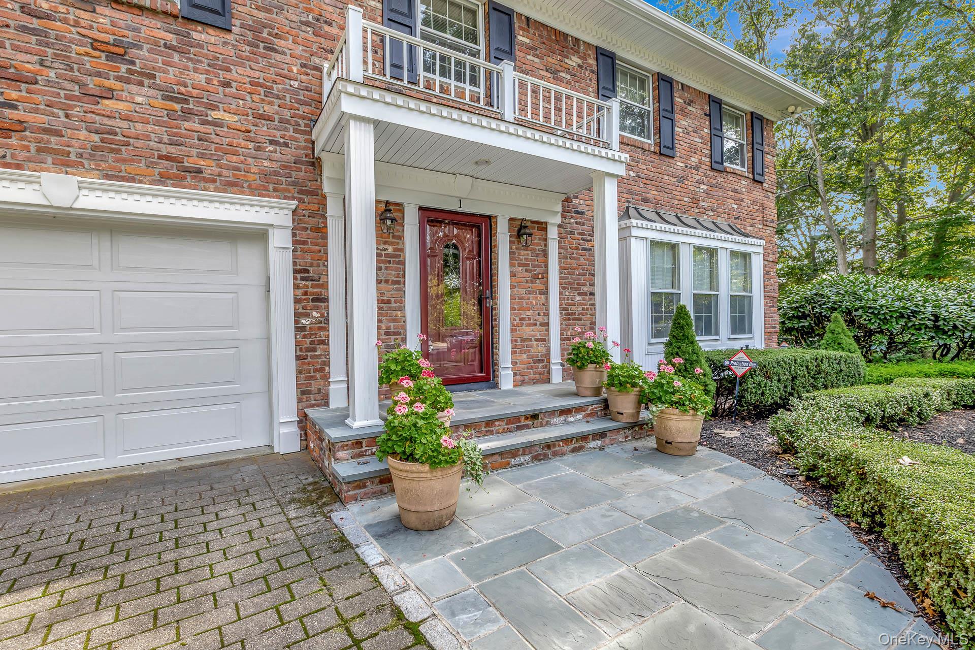 1 Christa Court, Lake Grove, NY 11755