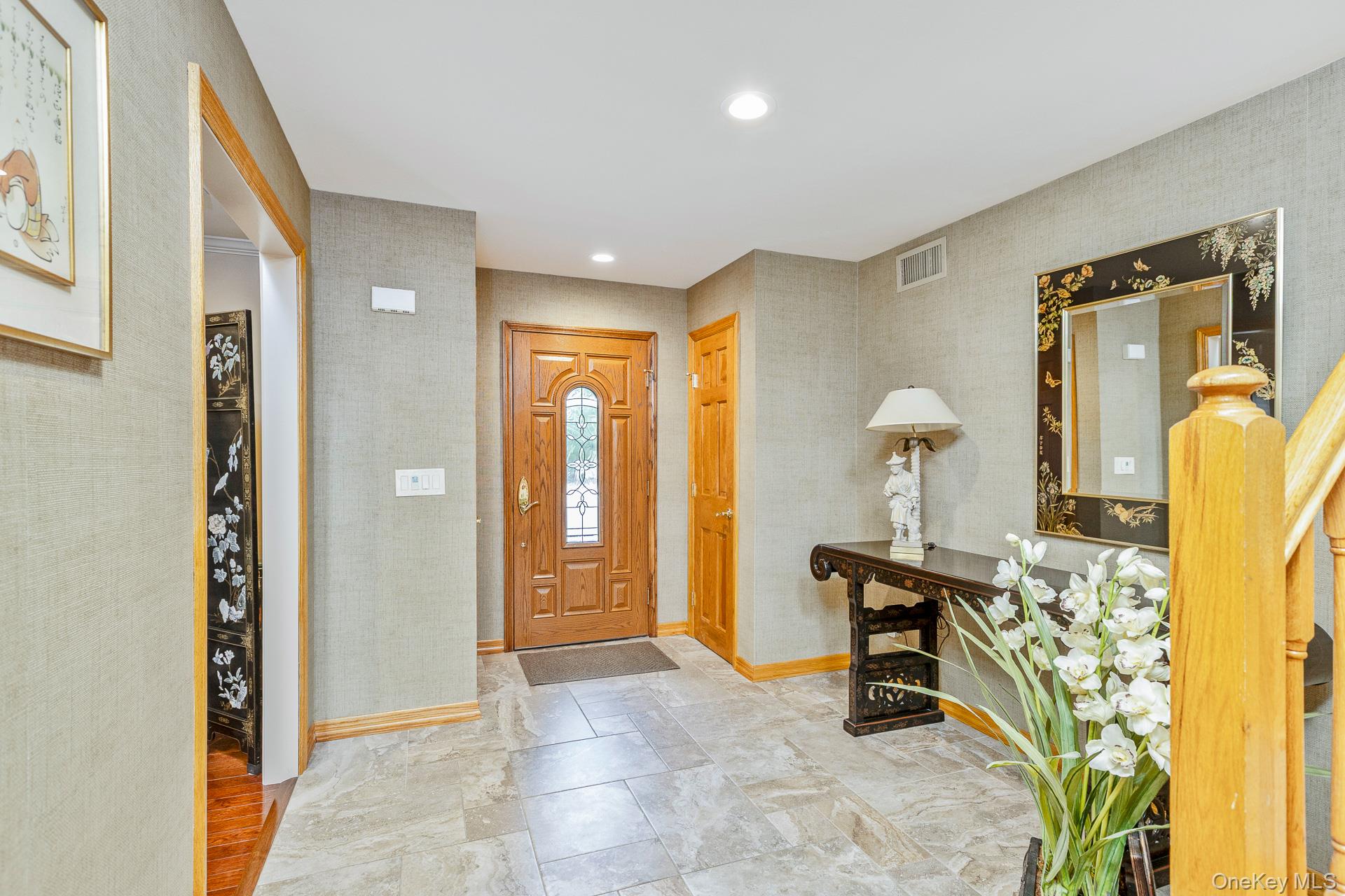 1 Christa Court, Lake Grove, NY 11755