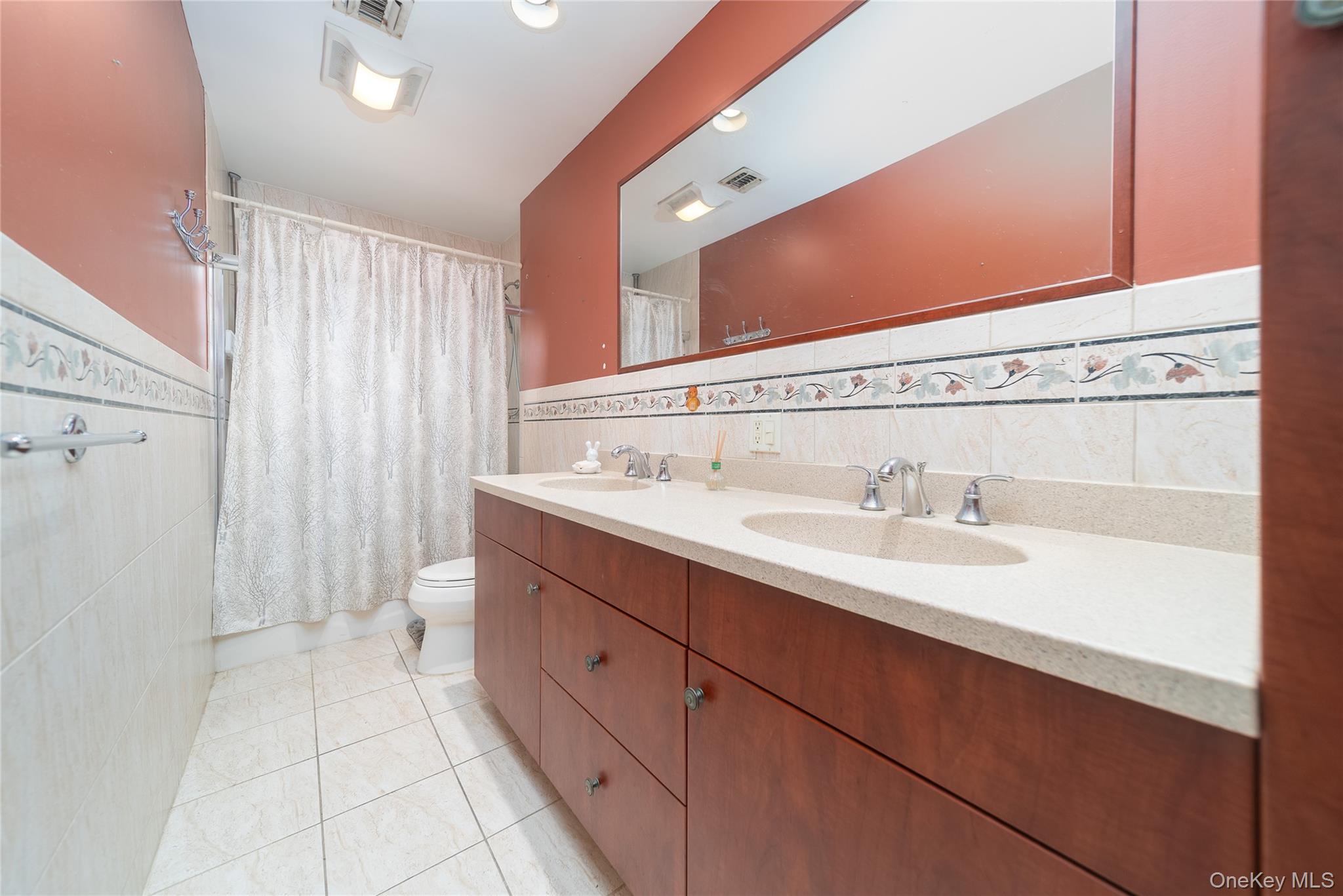 2544 New York Avenue, Huntington, NY 11747