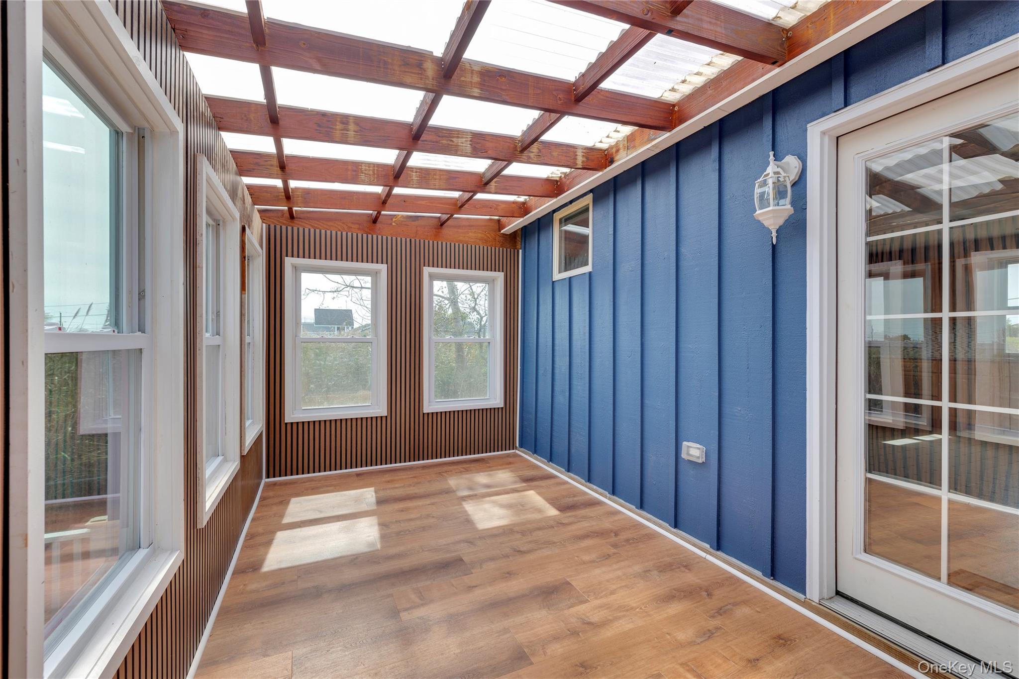 17 Bellport Road, Mastic Beach, NY 11951