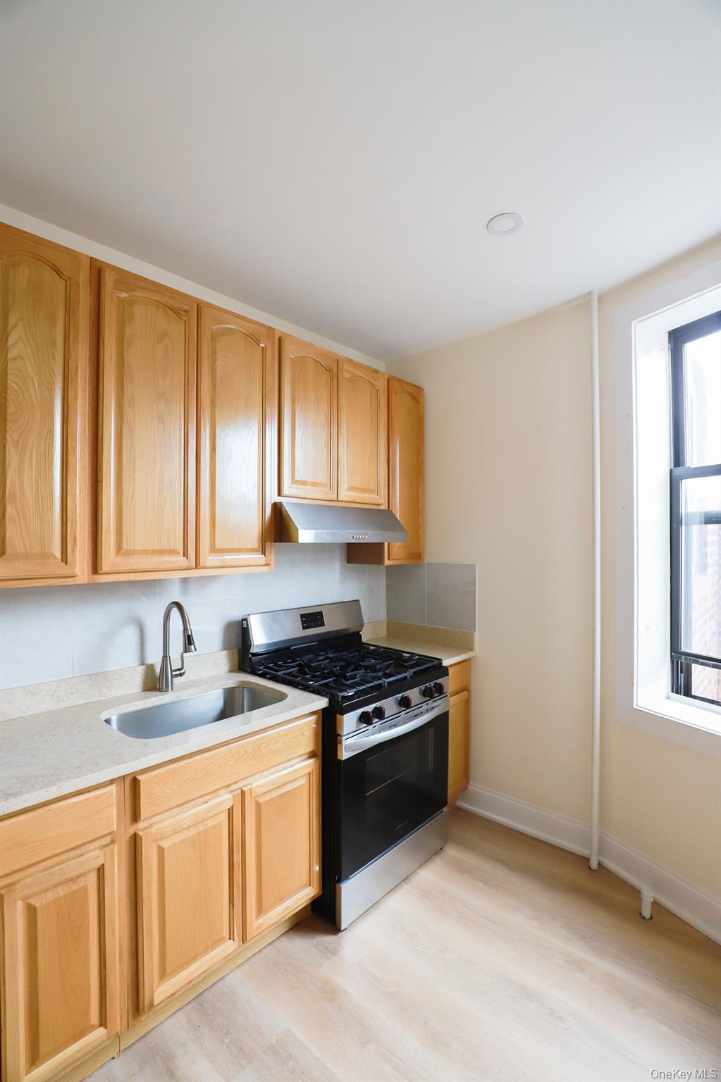 34-12 29th Street, Astoria, NY 11106