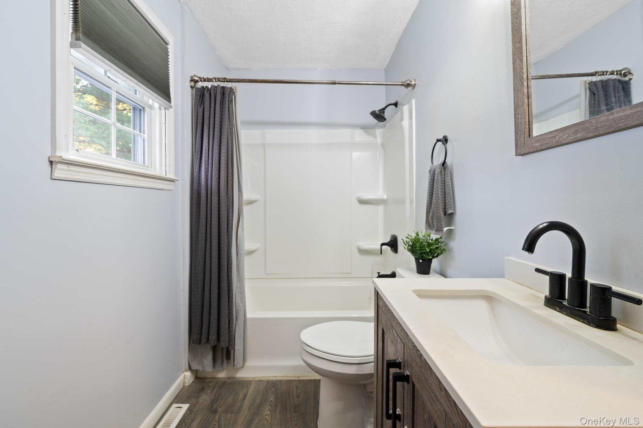 138 Camp Orange Road, Middletown, NY 10941