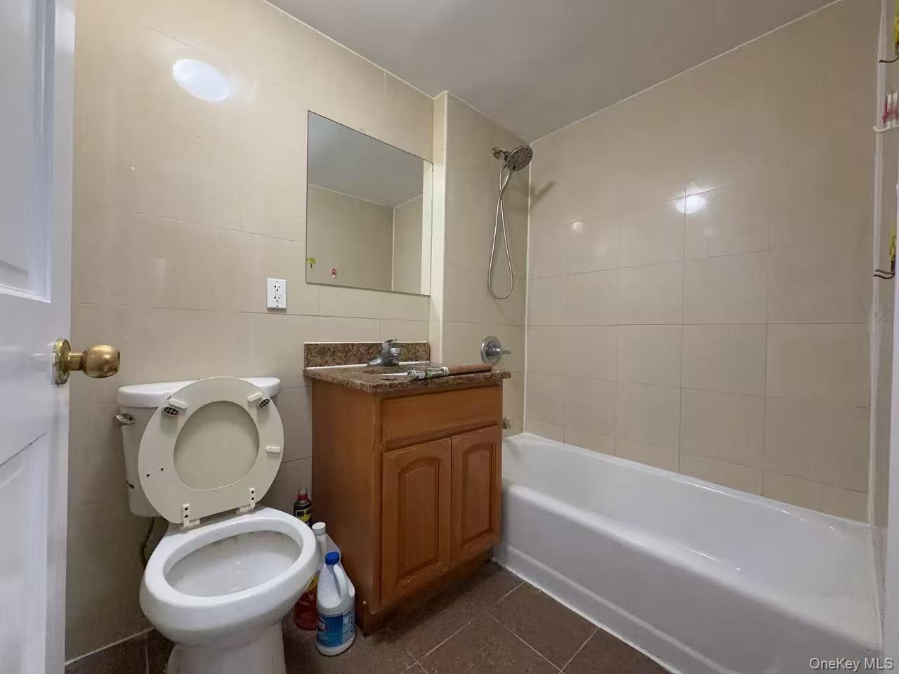 141-05 Cherry Avenue # 3C, Flushing, NY 11355