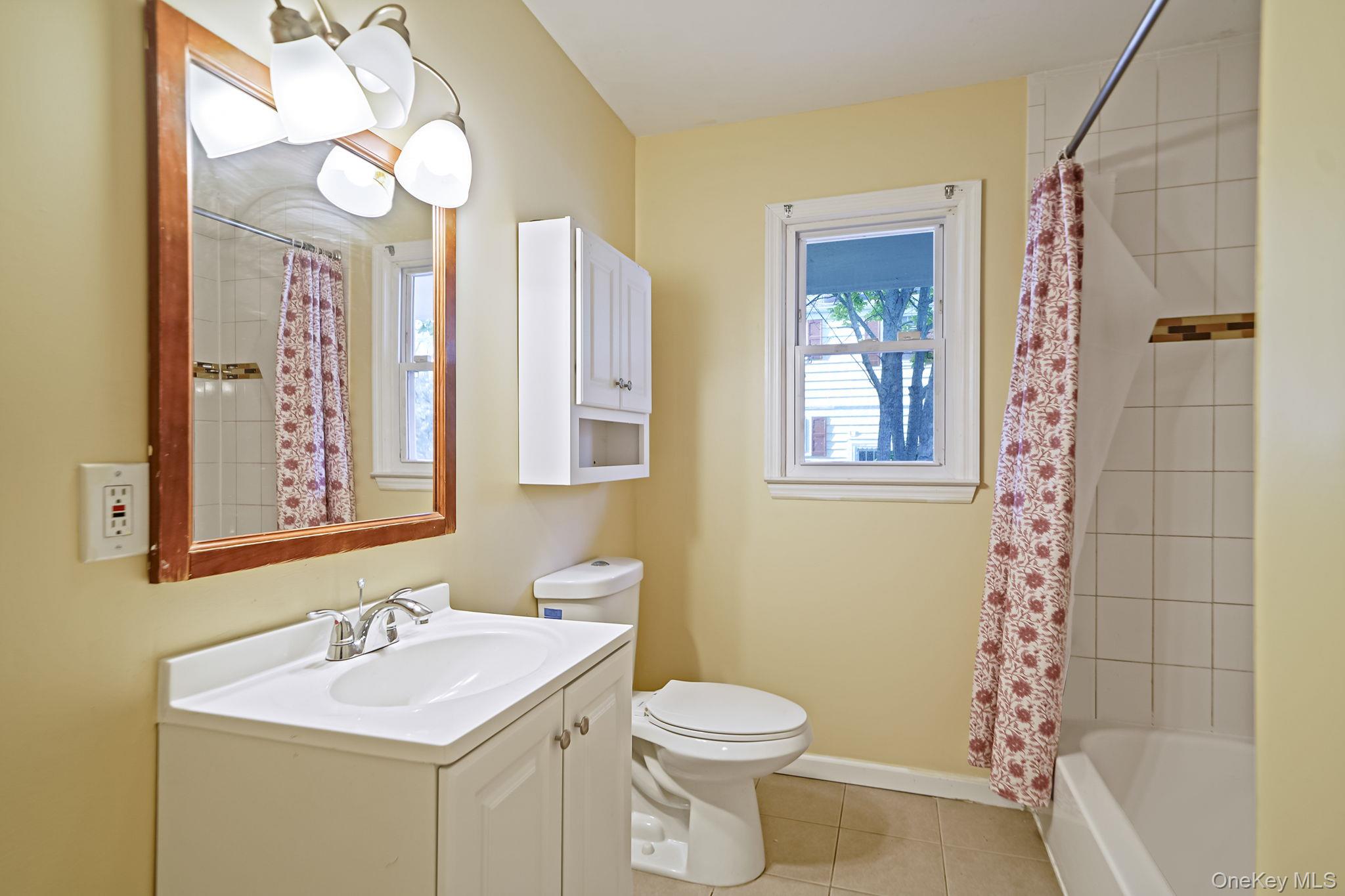 3 Radburn Lane, Port Jefferson Station, NY 11776