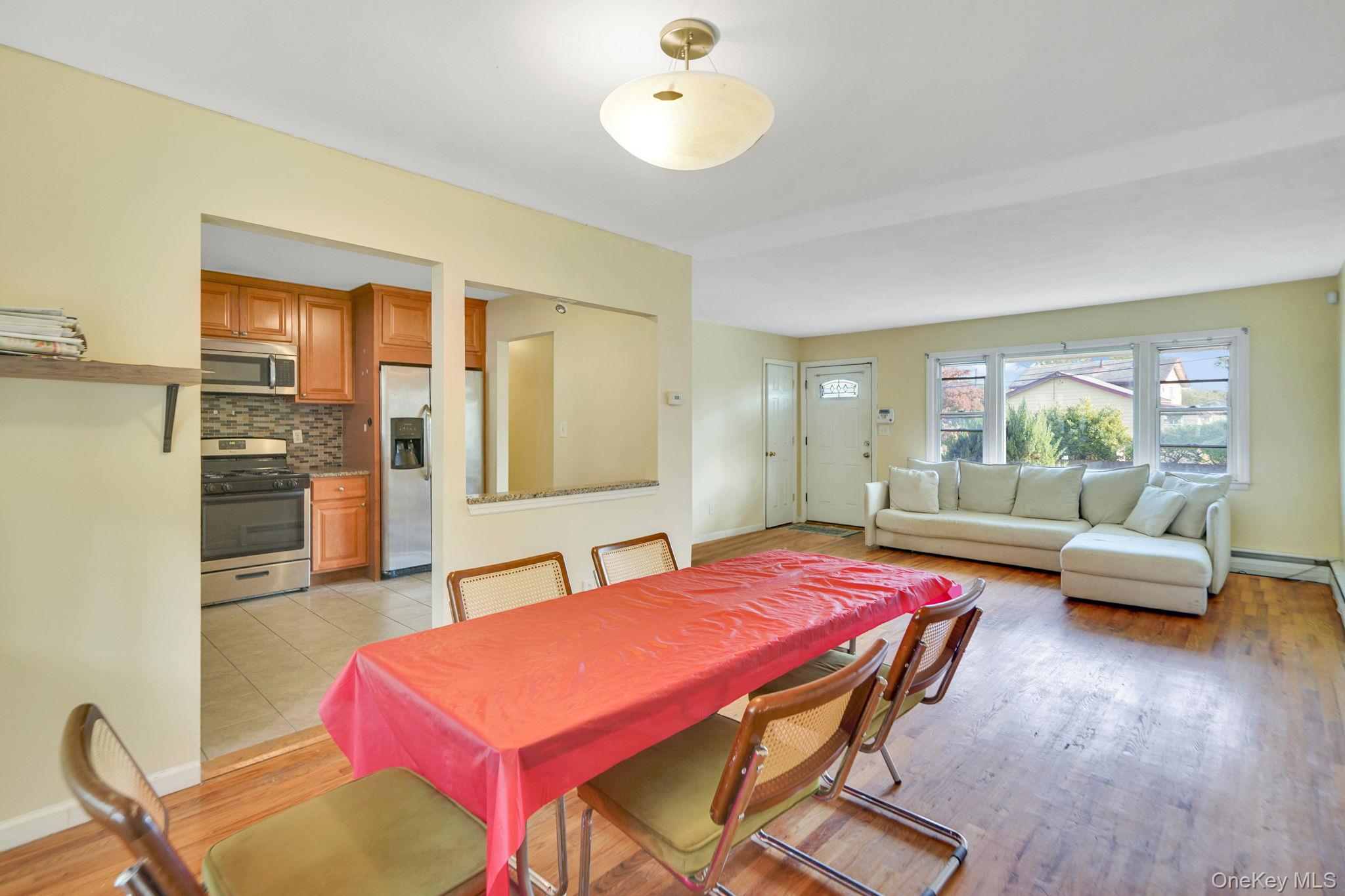 3 Radburn Lane, Port Jefferson Station, NY 11776