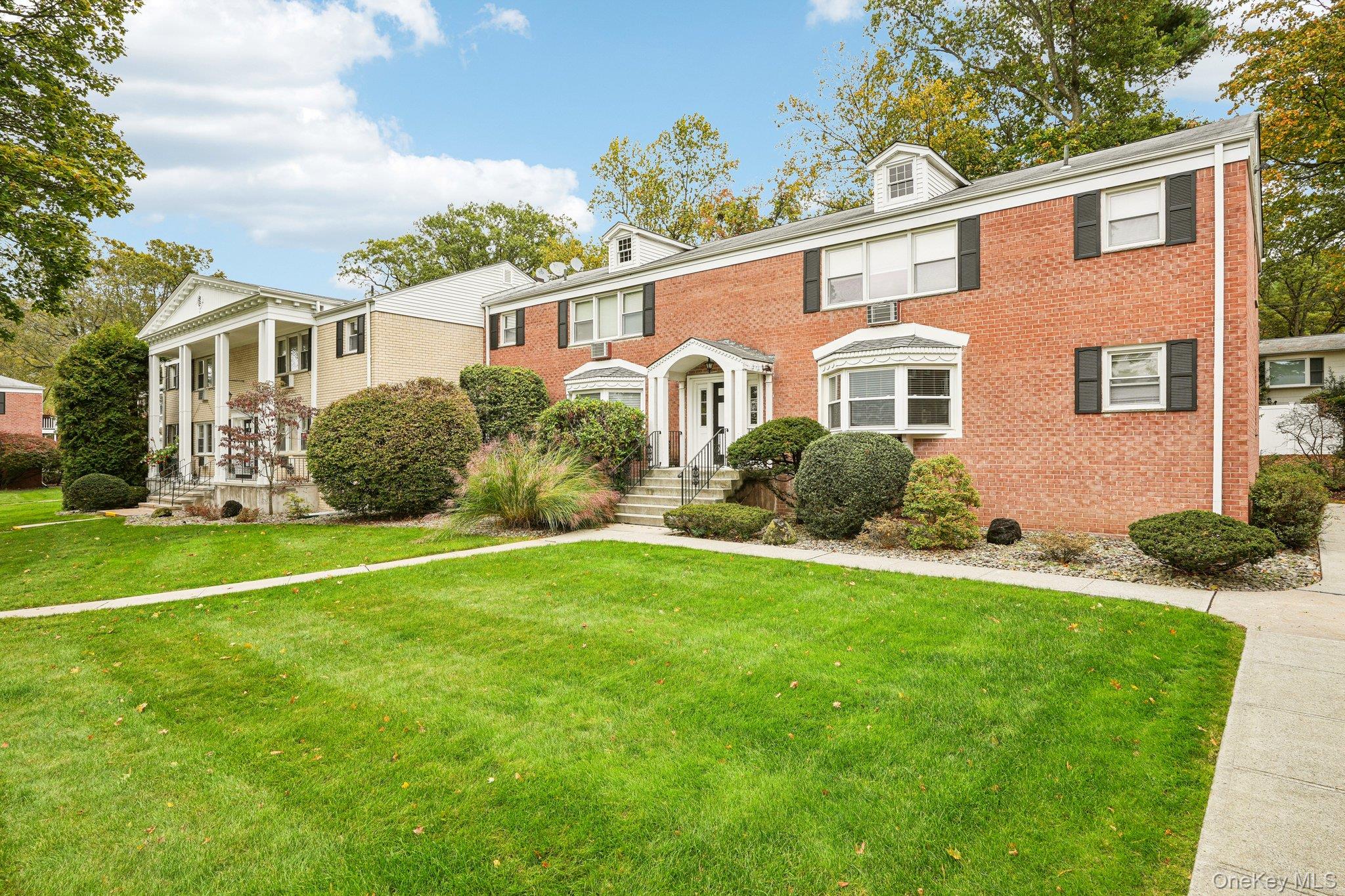 13 Lenox Court # 910, Suffern, NY 10901