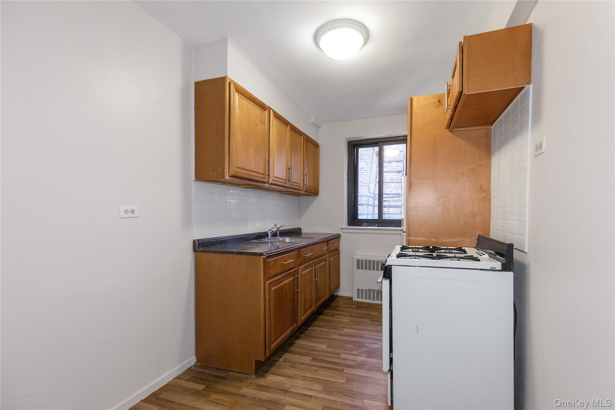 87-15 204th Street # B57, Hollis, NY 11423