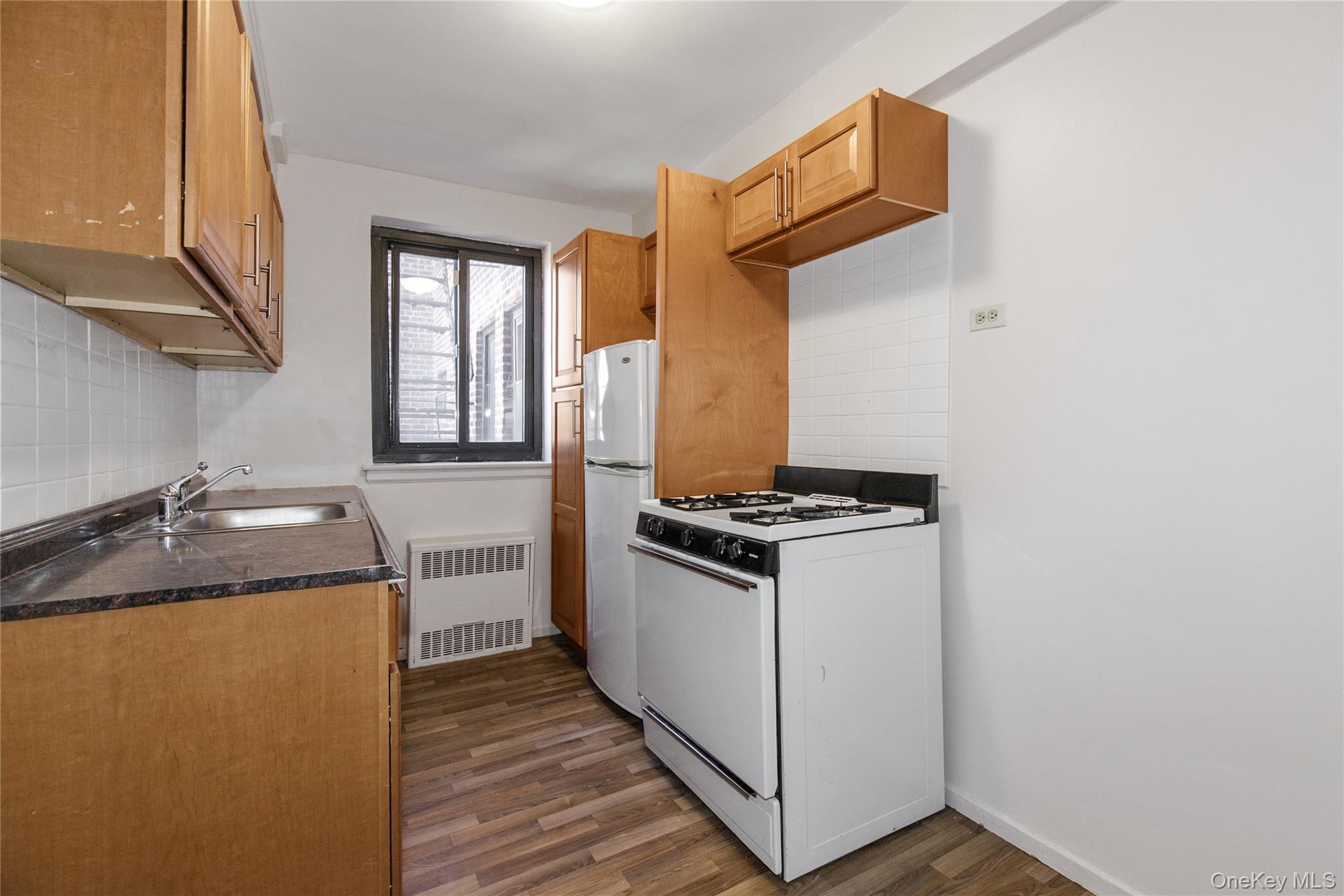 87-15 204th Street # B57, Hollis, NY 11423