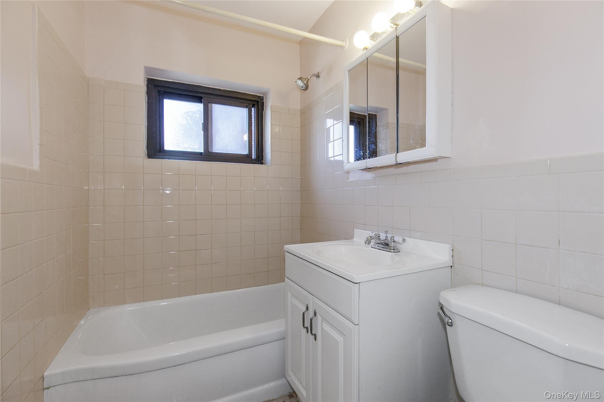 87-15 204th Street # B57, Hollis, NY 11423