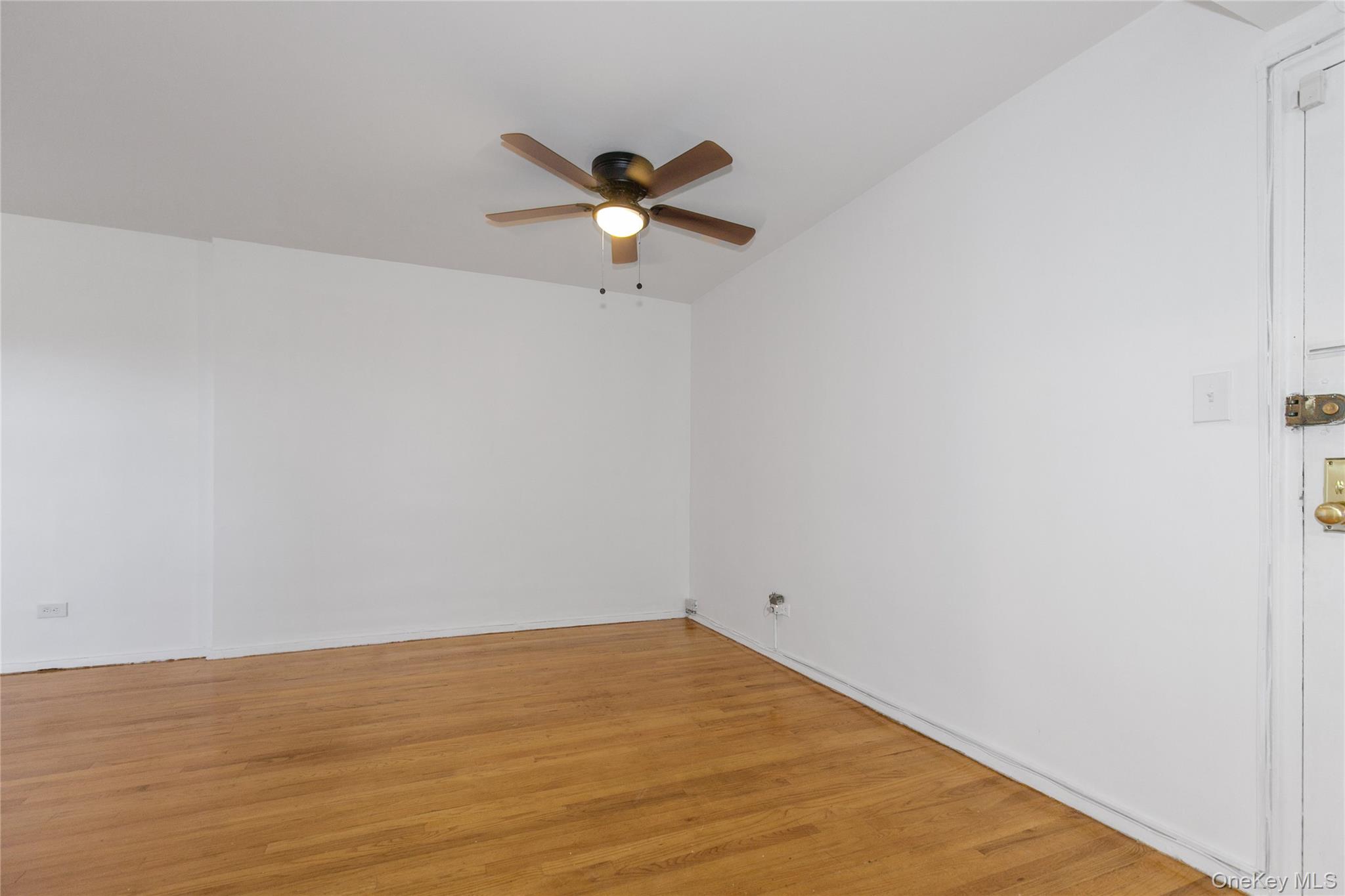 87-15 204th Street # B57, Hollis, NY 11423