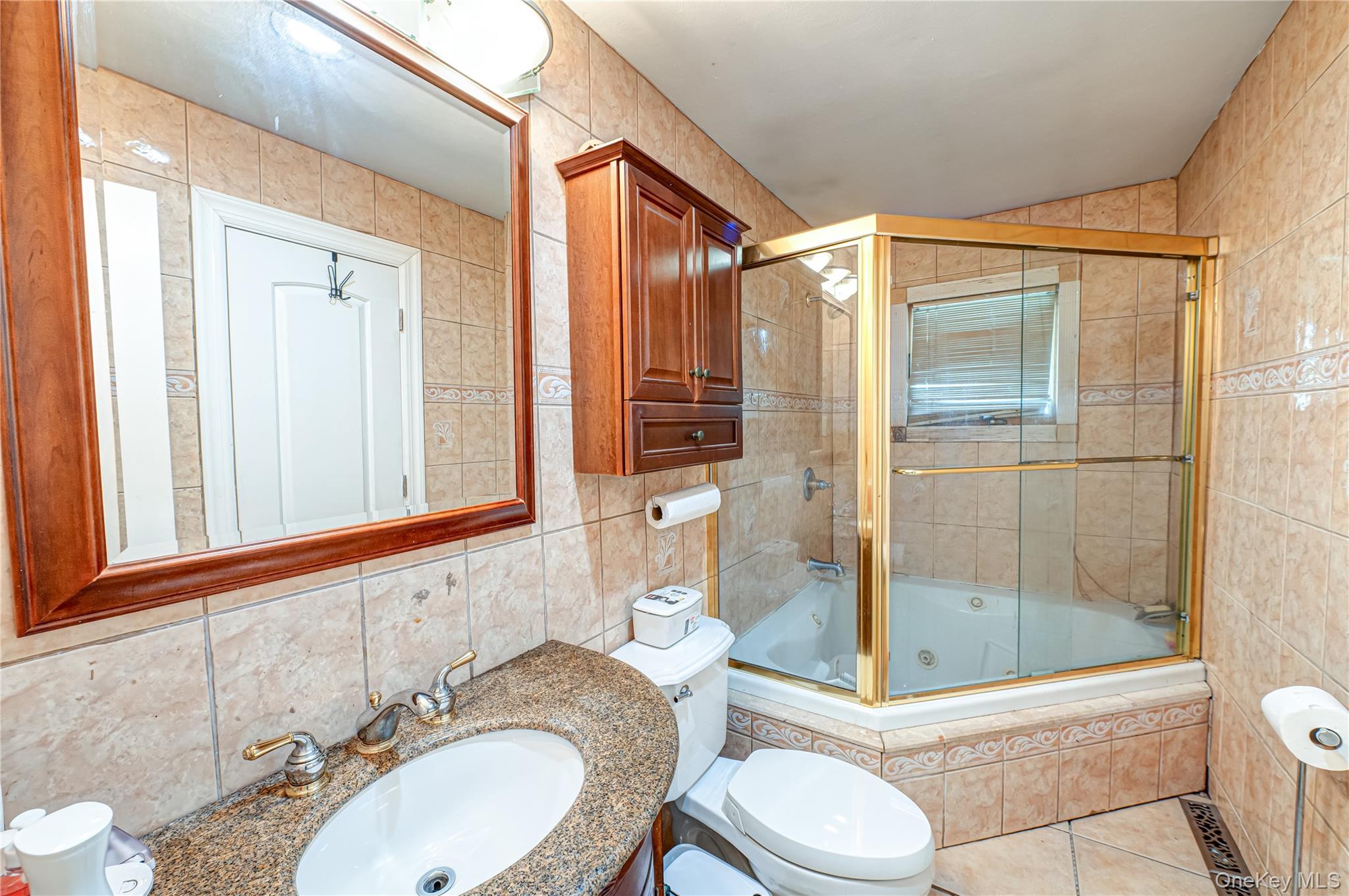 1 Buchanan Avenue, Wheatley Heights, NY 11798