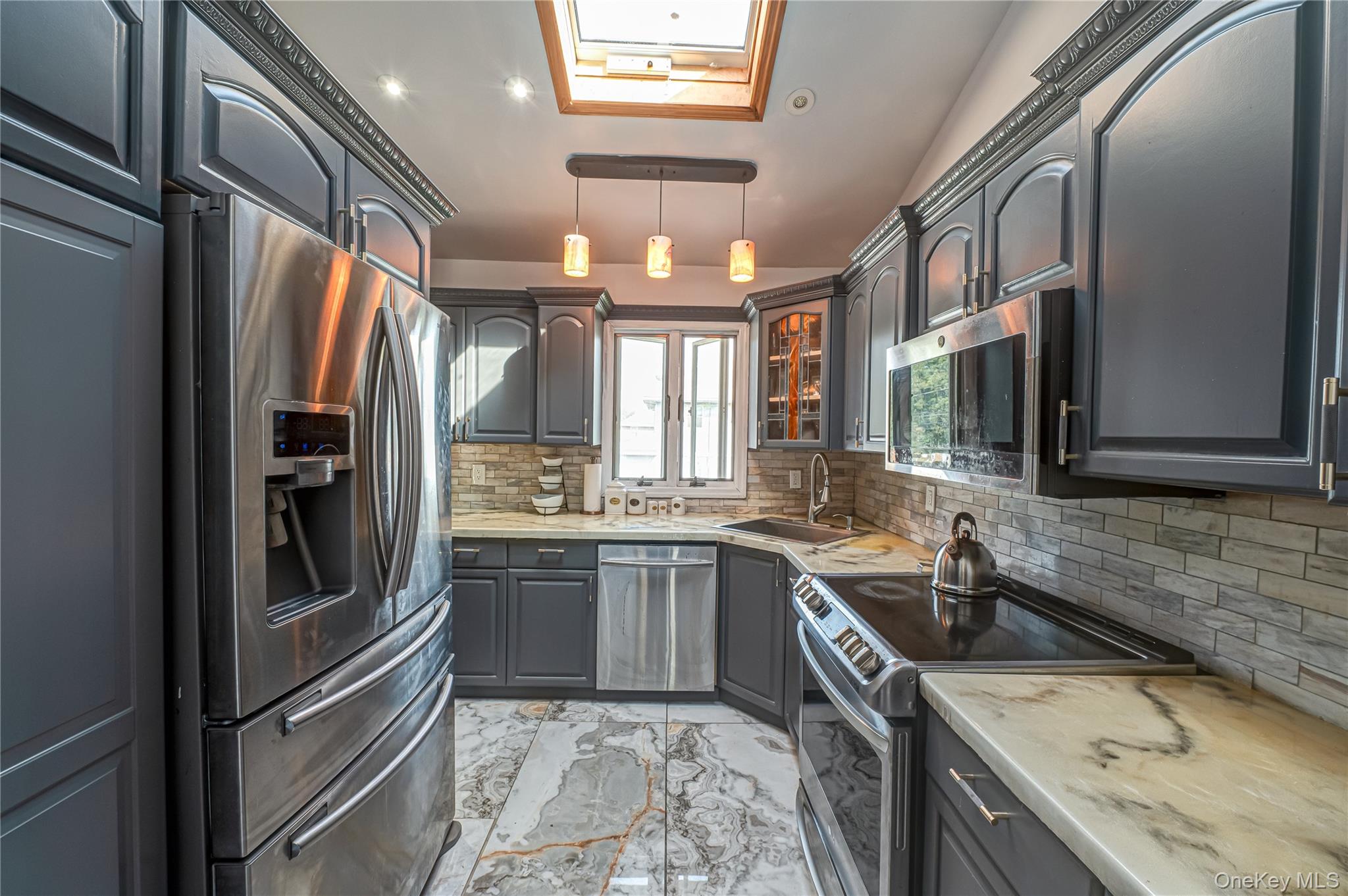 1 Buchanan Avenue, Wheatley Heights, NY 11798