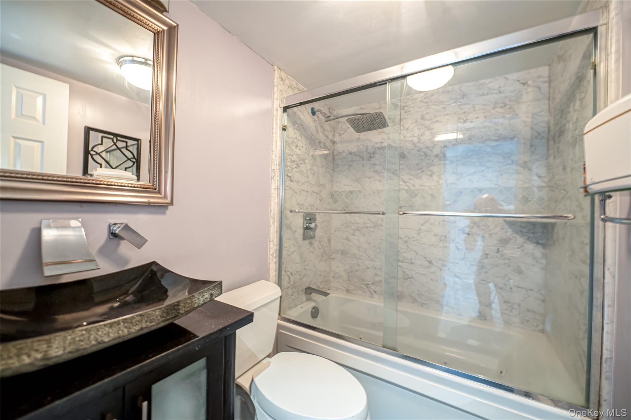 1 Buchanan Avenue, Wheatley Heights, NY 11798