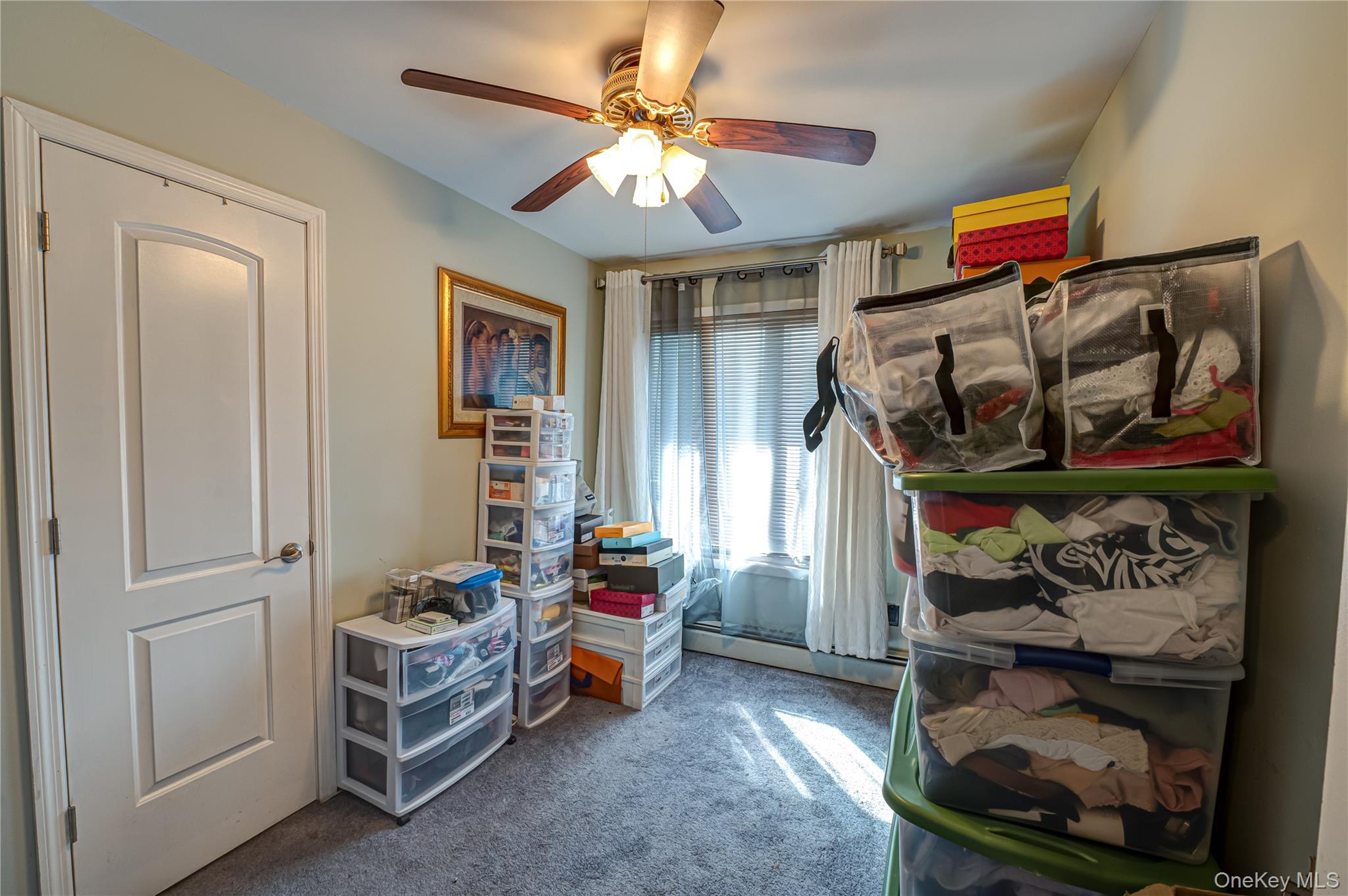 1 Buchanan Avenue, Wheatley Heights, NY 11798