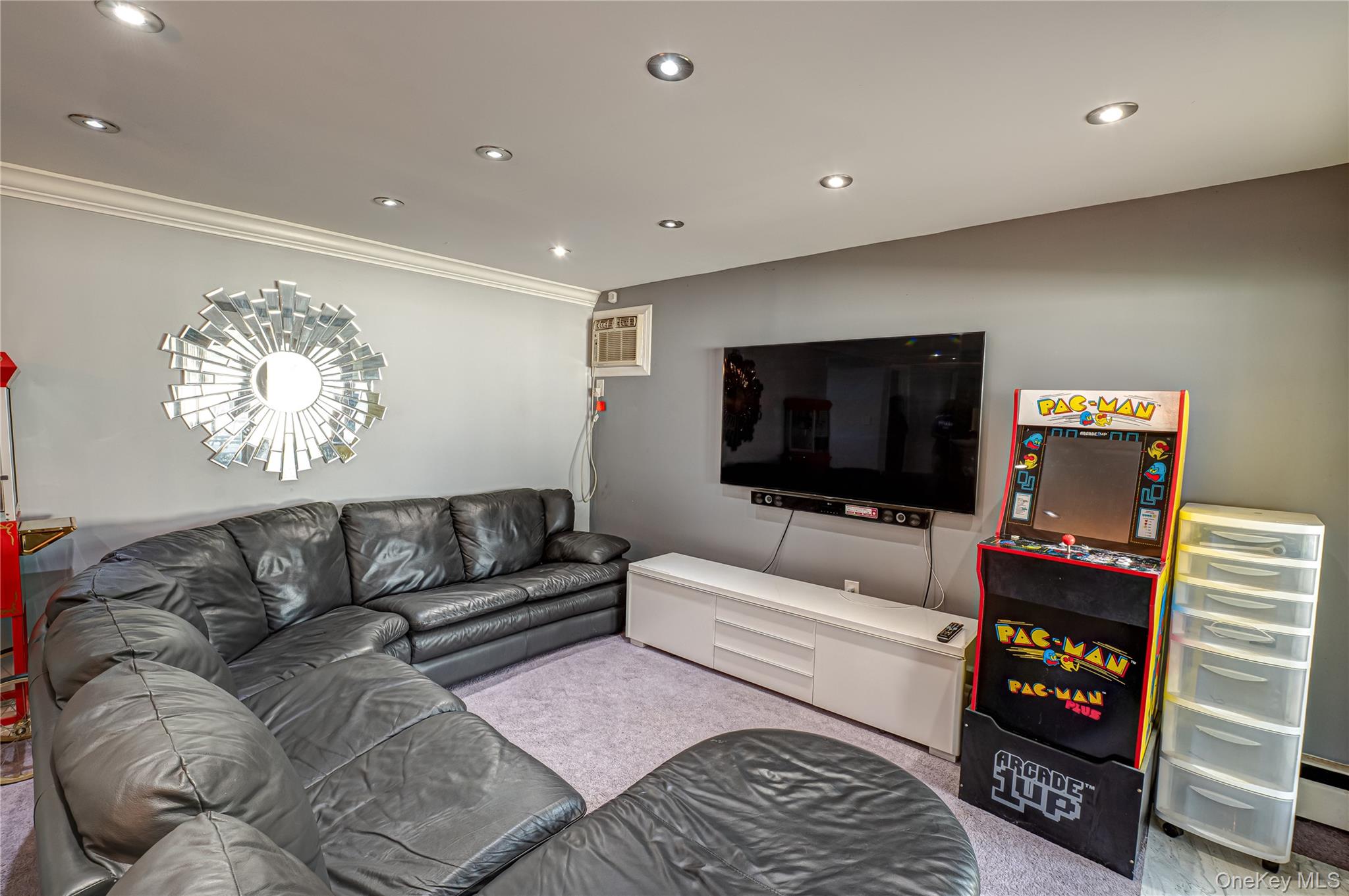 1 Buchanan Avenue, Wheatley Heights, NY 11798