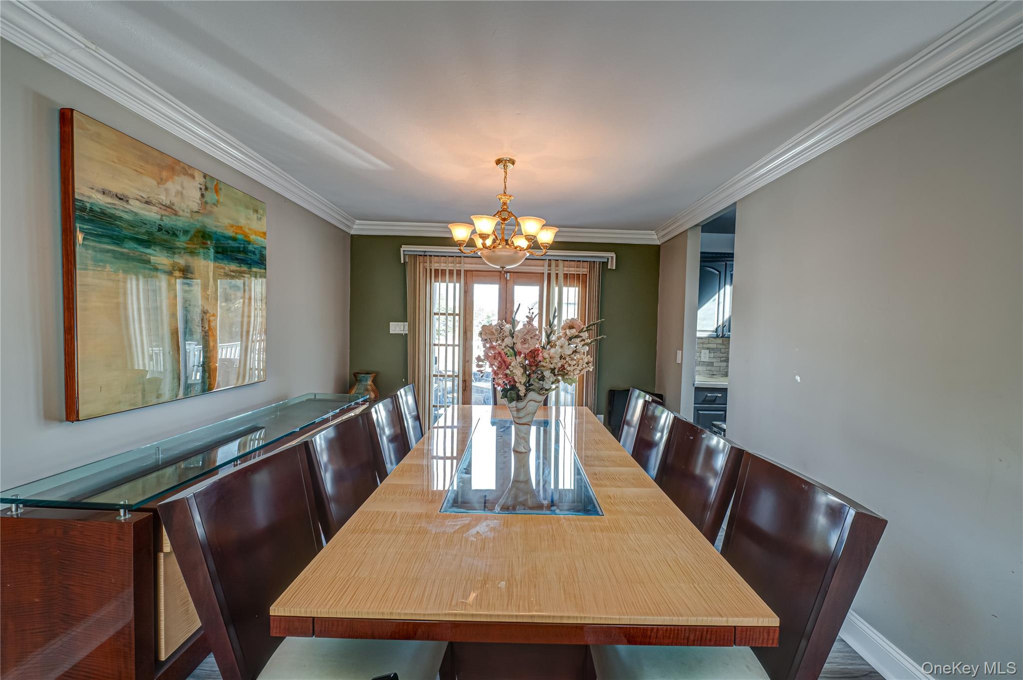 1 Buchanan Avenue, Wheatley Heights, NY 11798