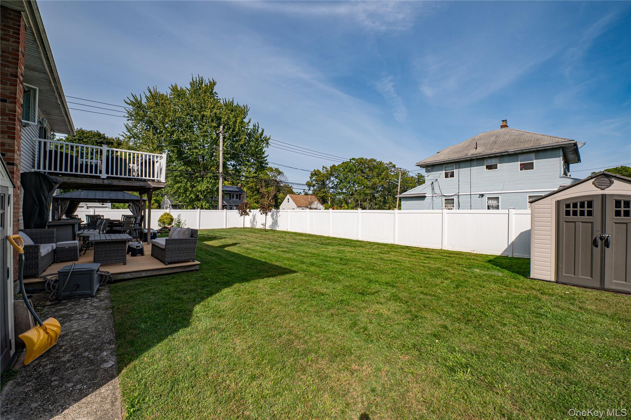 1 Buchanan Avenue, Wheatley Heights, NY 11798