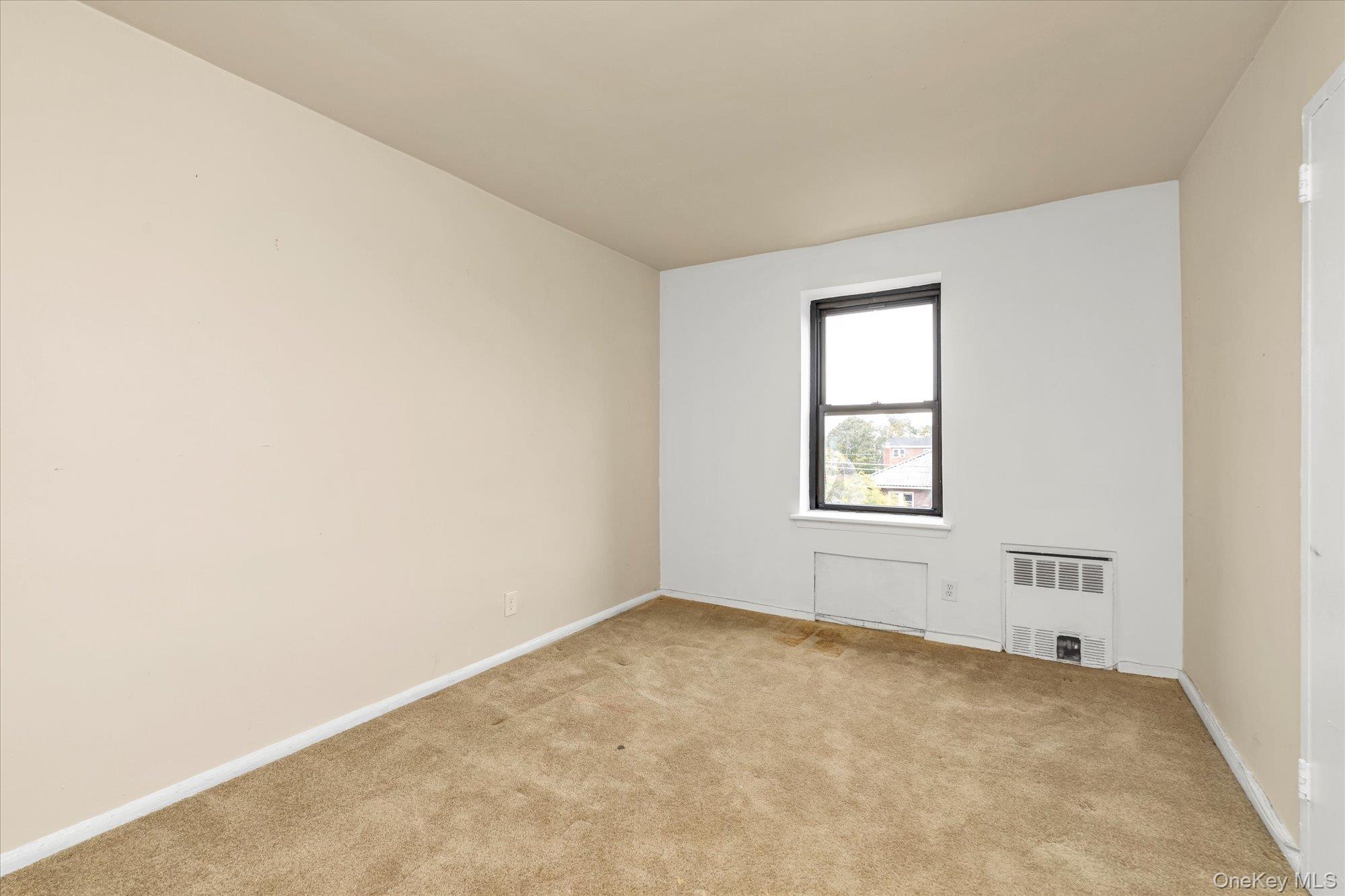 124 Smith Street # 3G, Freeport, NY 11520