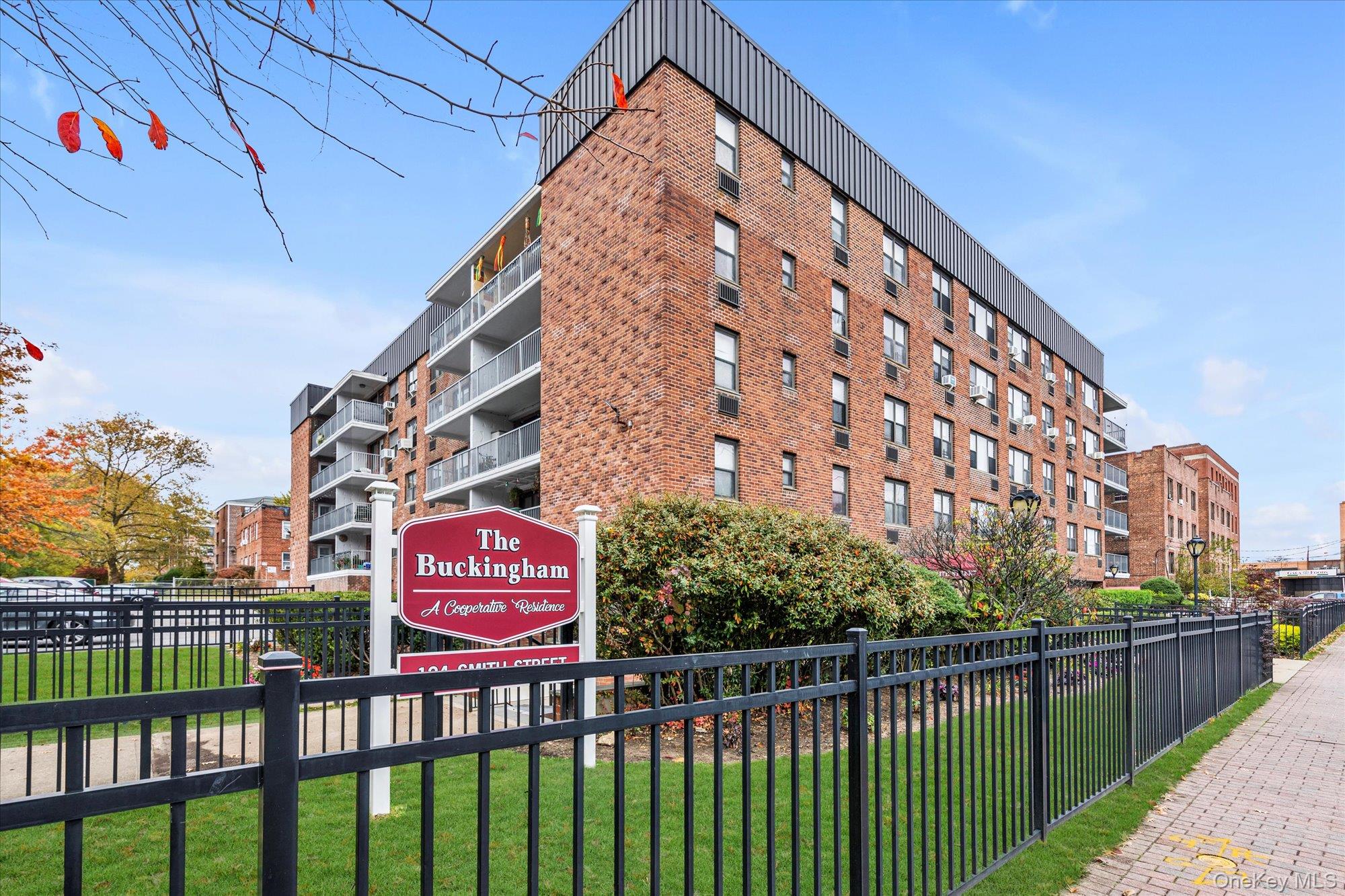 124 Smith Street # 3G, Freeport, NY 11520