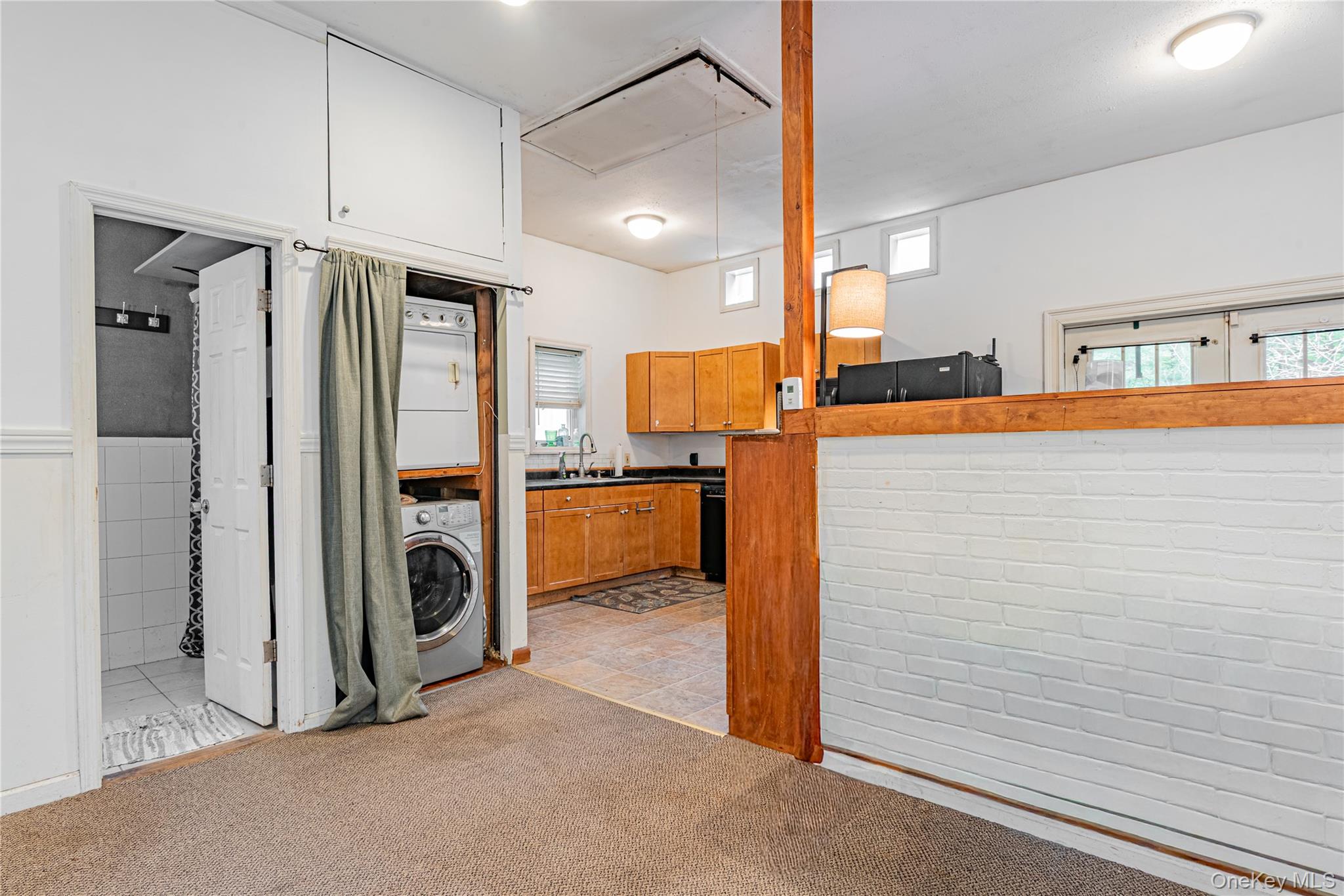 233 Rossway Road, Pleasant Valley, NY 12569