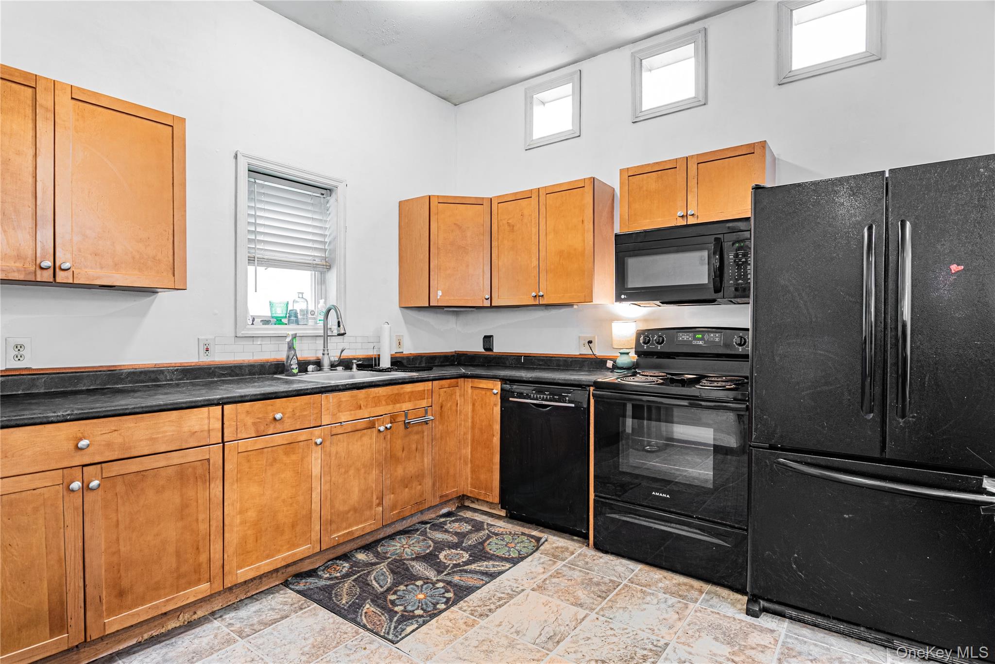 233 Rossway Road, Pleasant Valley, NY 12569