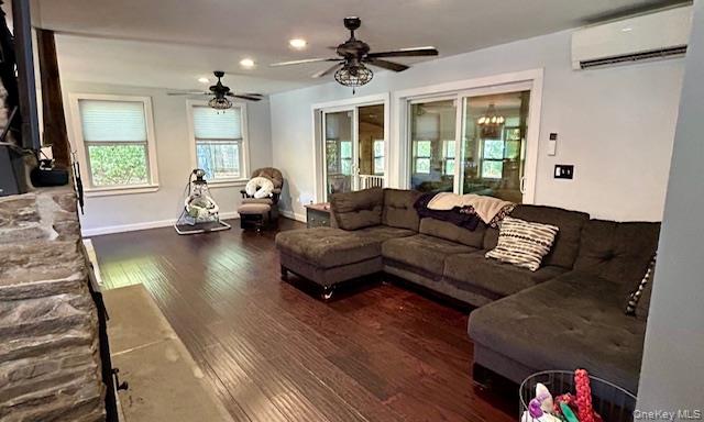 32 Greentree Drive N, Hyde Park, NY 12538