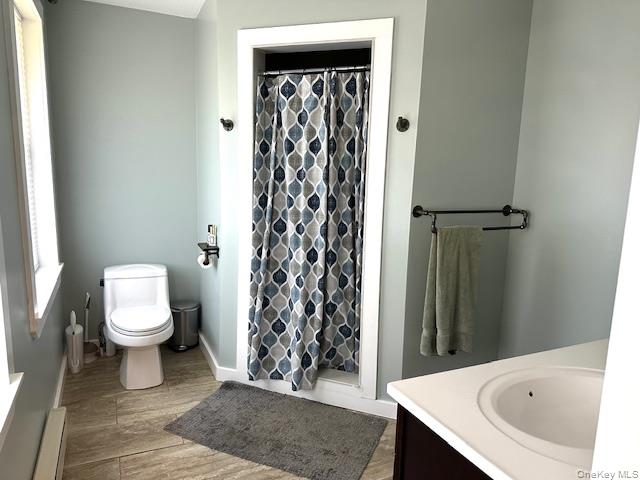 32 Greentree Drive N, Hyde Park, NY 12538