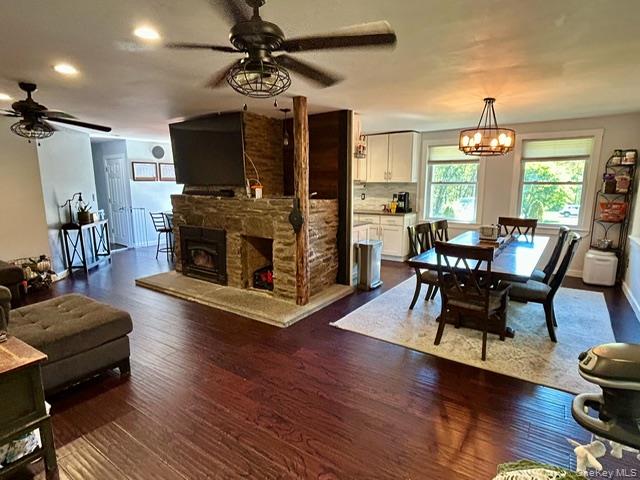 32 Greentree Drive N, Hyde Park, NY 12538